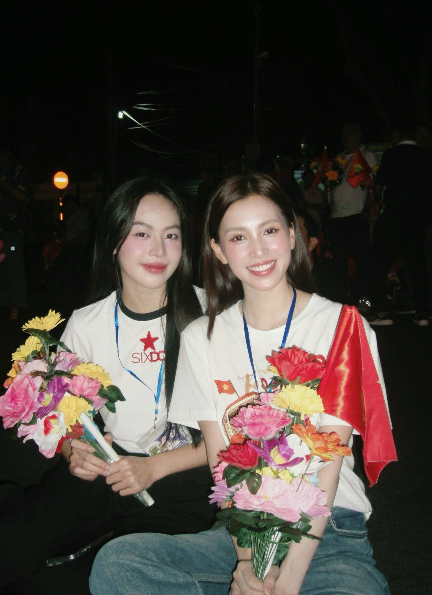 Đương kim Hoa hậu Việt Nam Huỳnh Thị Thanh Thủy và Hoa hậu Việt Nam 2018 Trần Tiểu Vy vinh dự đứng trong đội ngũ nghệ sĩ tham gia Lễ diễu binh, diễu hành cấp quốc gia kỷ niệm 50 năm Ngày Giải phóng miền Nam, thống nhất đất nước (30/4/1975-30/4/2025).