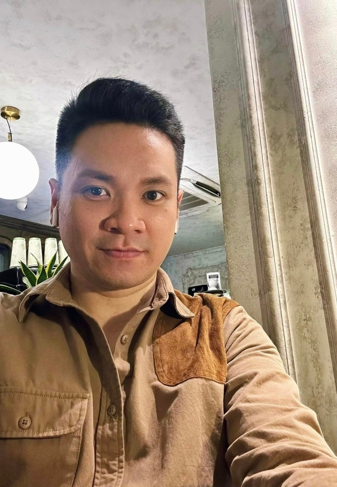 Chân dung nghệ sĩ Nguyễn Phan Mạnh Duy trước khi qua đời. Chân dung nghệ sĩ Nguyễn Phan Mạnh Duy trước khi qua đời.