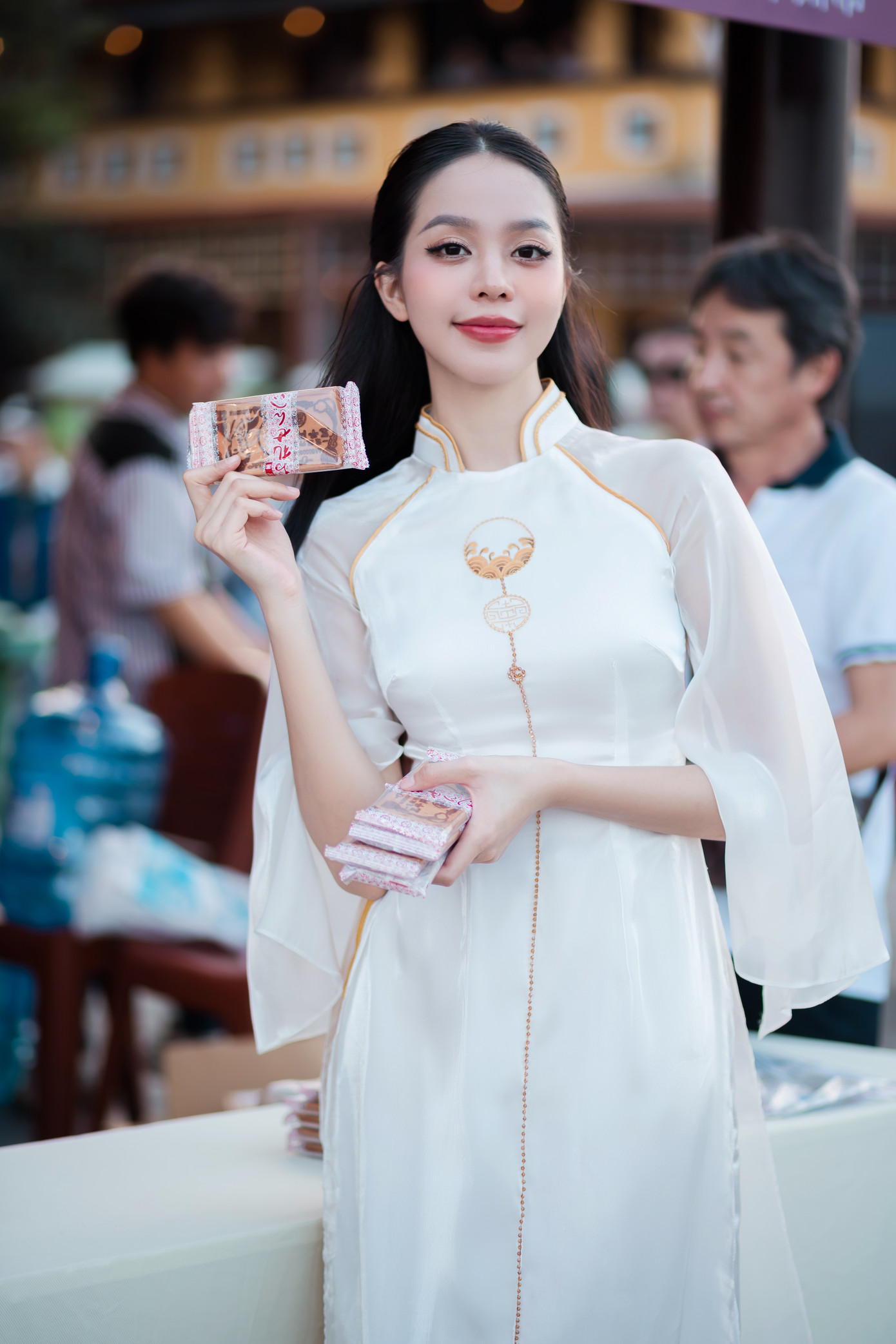 Hoa hậu Thanh Thủy và Á hậu Phương Anh tại sự kiện giao lưu văn hóa Hội An - Nhật Bản.