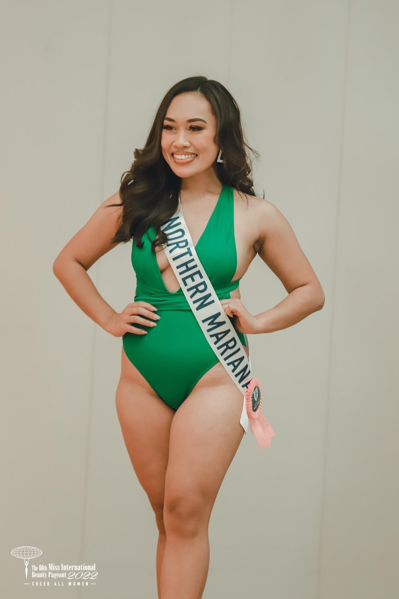 Savannah Lyn Delos Santos từng bị chỉ trích nặng nề vì &quot;giành suất&quot; vào top 15 Miss International của đại diện Việt Nam.