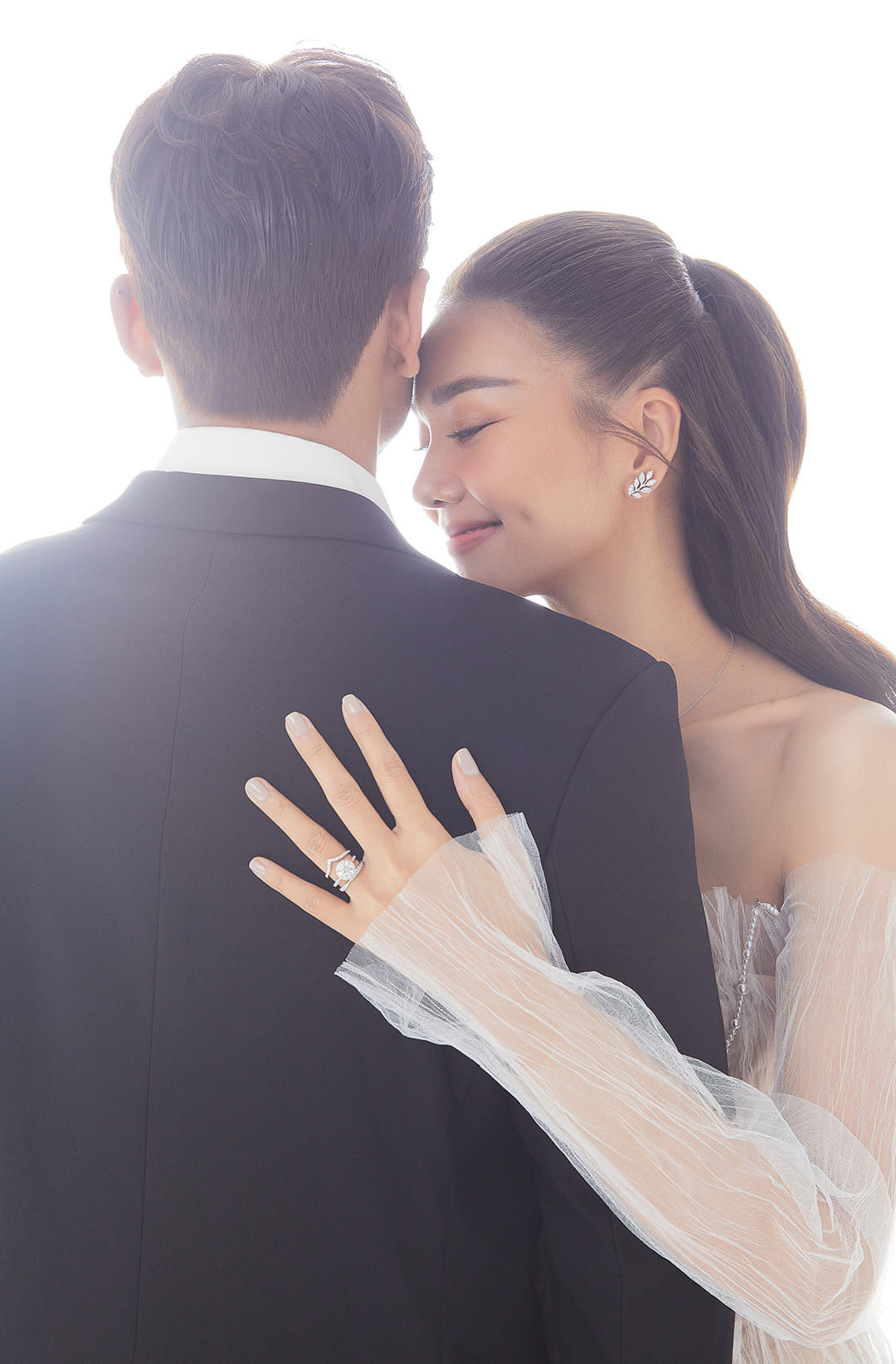 Trong cuộc phỏng vấn gần đây, khi được hỏi lý do đồng ý kết hôn với nhạc trưởng Nhật Minh, cô nói: &quot;Vì anh ấy cần một nốt nhạc cuối cùng để hoàn thành bản giao hưởng hạnh phúc mà anh đã biên soạn nhiều năm. Và Thanh Hằng có nốt nhạc đắt giá đó”.