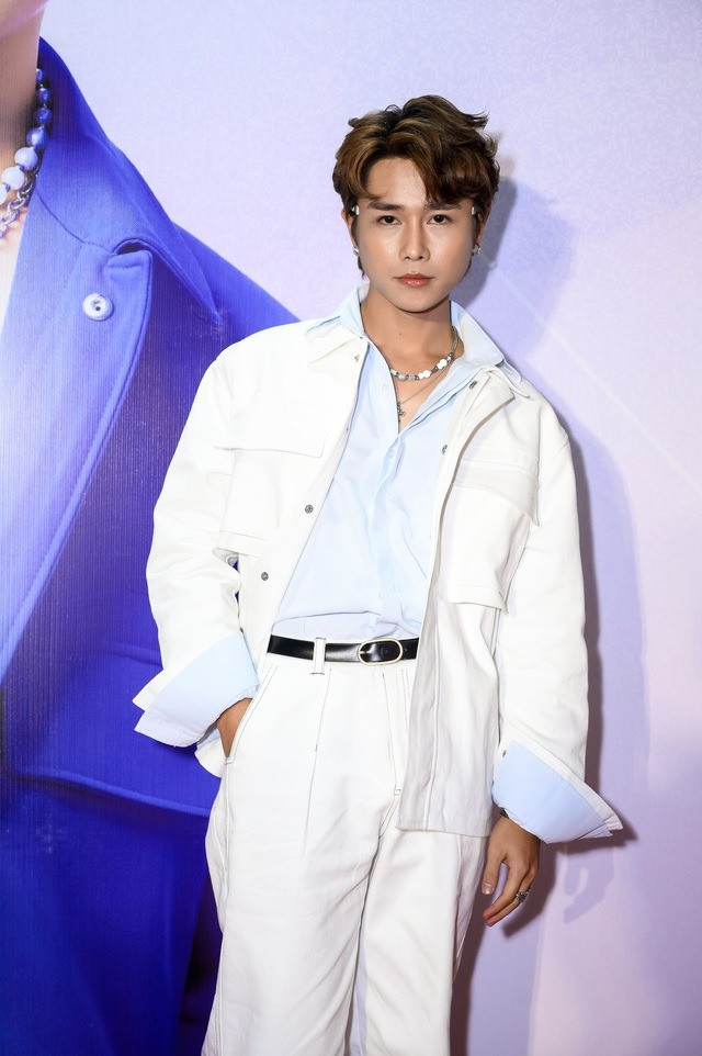 Tóc Tiên, Tăng Duy Tân và nhiều nghệ sĩ tuyên bố bỏ show ở Hà Nội.