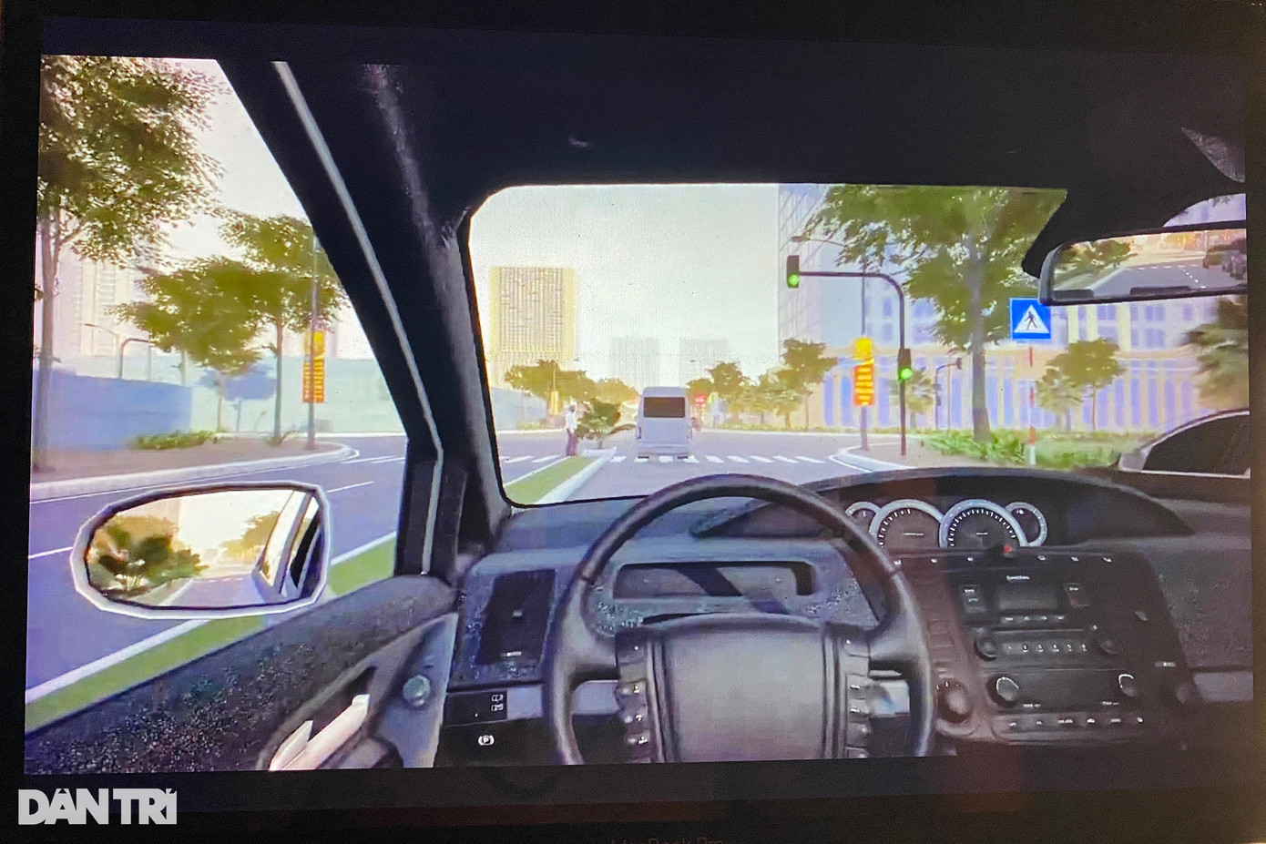 Một bài thi mô phỏng trong tổng số 120 câu gây khó cho học viên (Ảnh: An Huy). Một bài thi mô phỏng trong tổng số 120 câu gây khó cho học viên (Ảnh: An Huy).