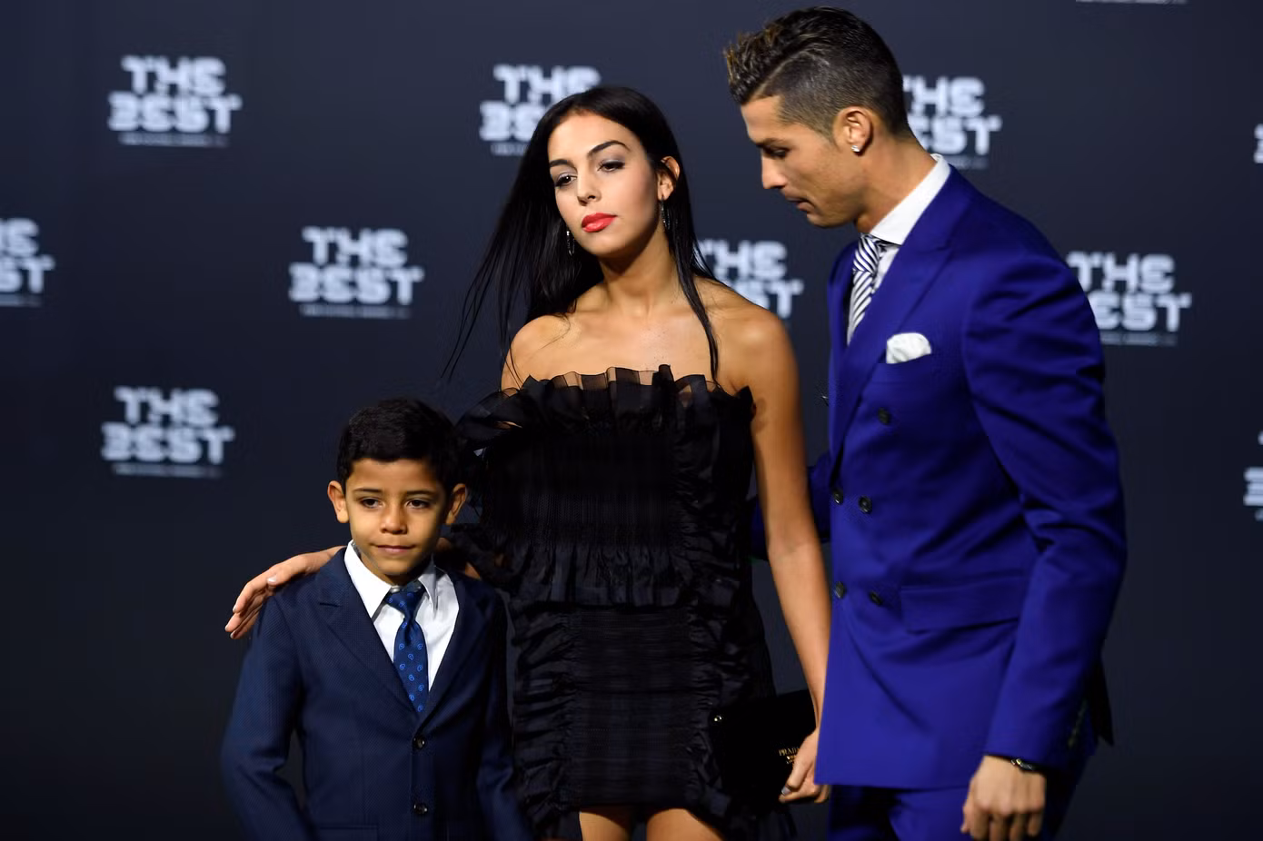 Georgina Rodriguez đổi đời, nhưng quá nóng vội để bị chỉ trích.