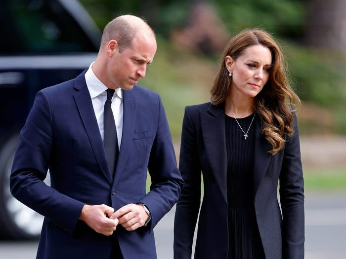 Vợ chồng Thân vương William và Vương phi Kate Middleton là nạn nhân của tin đồn trên mạng. Vợ chồng Thân vương William và Vương phi Kate Middleton là nạn nhân của tin đồn trên mạng.