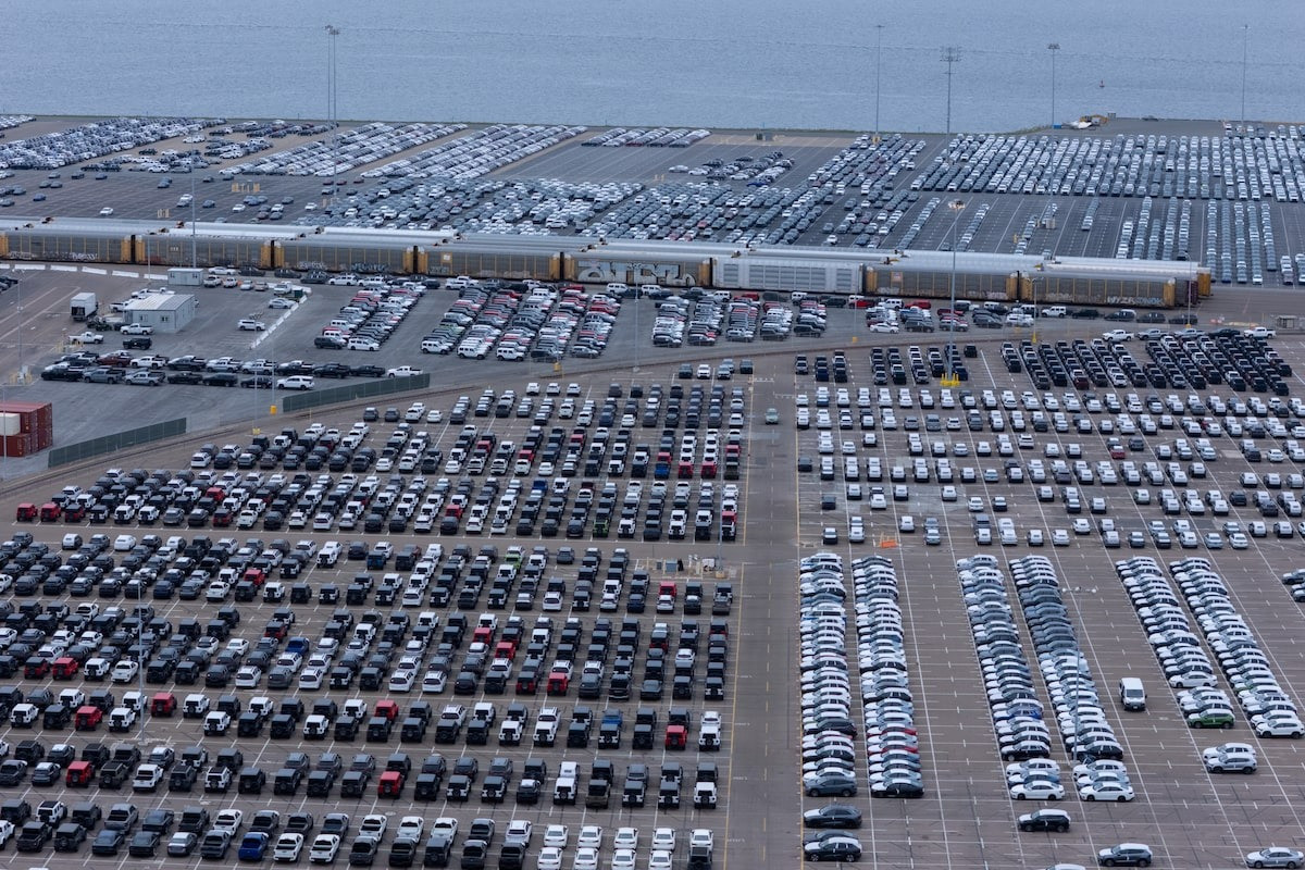 Thuế quan mới của ông Trump gây chao đảo ngành ô tô.