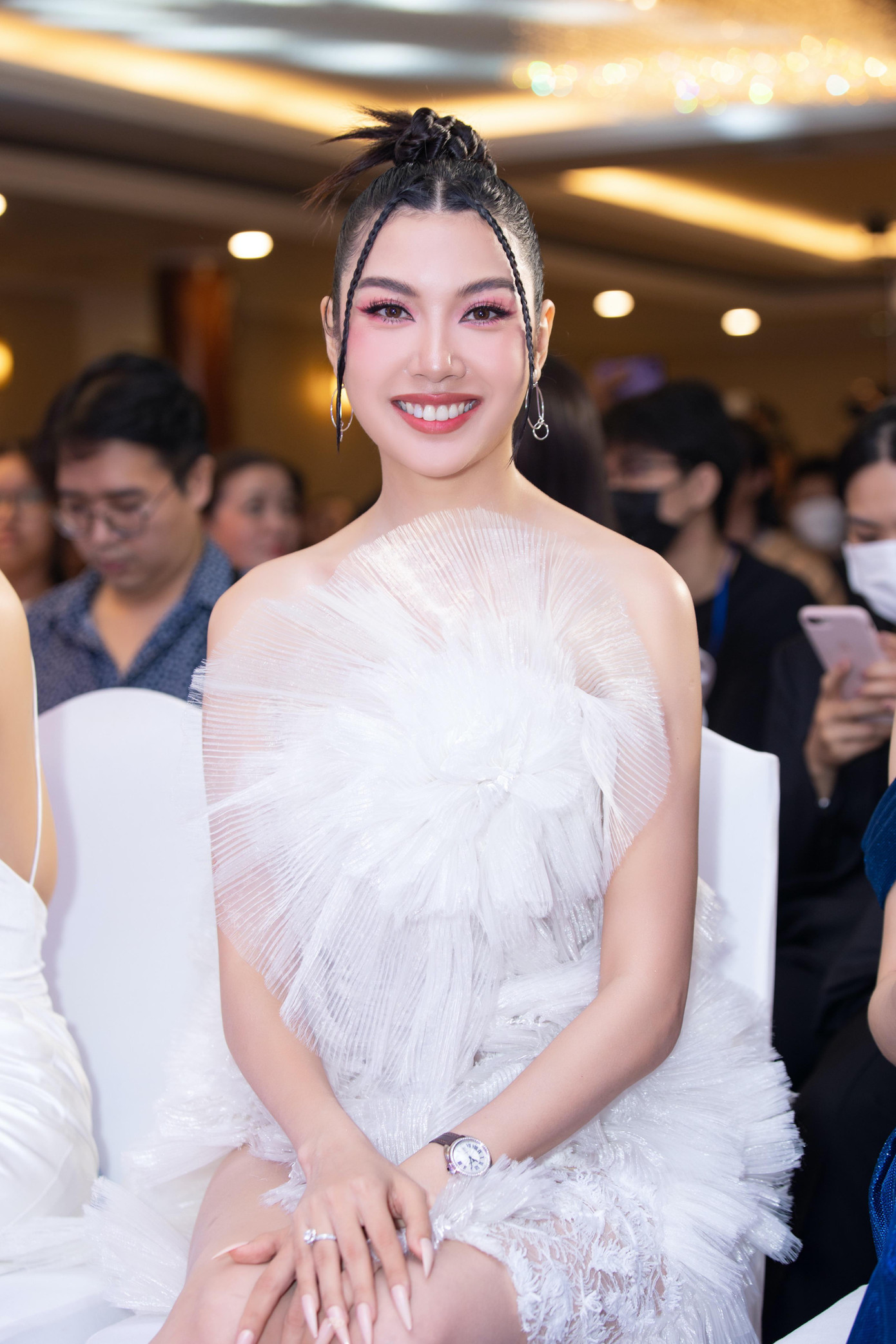 Việt Nam từng cử nhiều đại diện đến Hoa hậu Quốc tế, trong đó có Chung Thục Quyên, Đặng Thu Thảo, Trương Tri Trúc Diễm, Nguyễn Tường San... Thành tích cao nhất của đại diện Việt Nam thuộc về Thúy Vân - Á hậu 3 Miss International 2015. Việt Nam từng cử nhiều đại diện đến Hoa hậu Quốc tế, trong đó có Chung Thục Quyên, Đặng Thu Thảo, Trương Tri Trúc Diễm, Nguyễn Tường San... Thành tích cao nhất của đại diện Việt Nam thuộc về Thúy Vân - Á hậu 3 Miss International 2015.