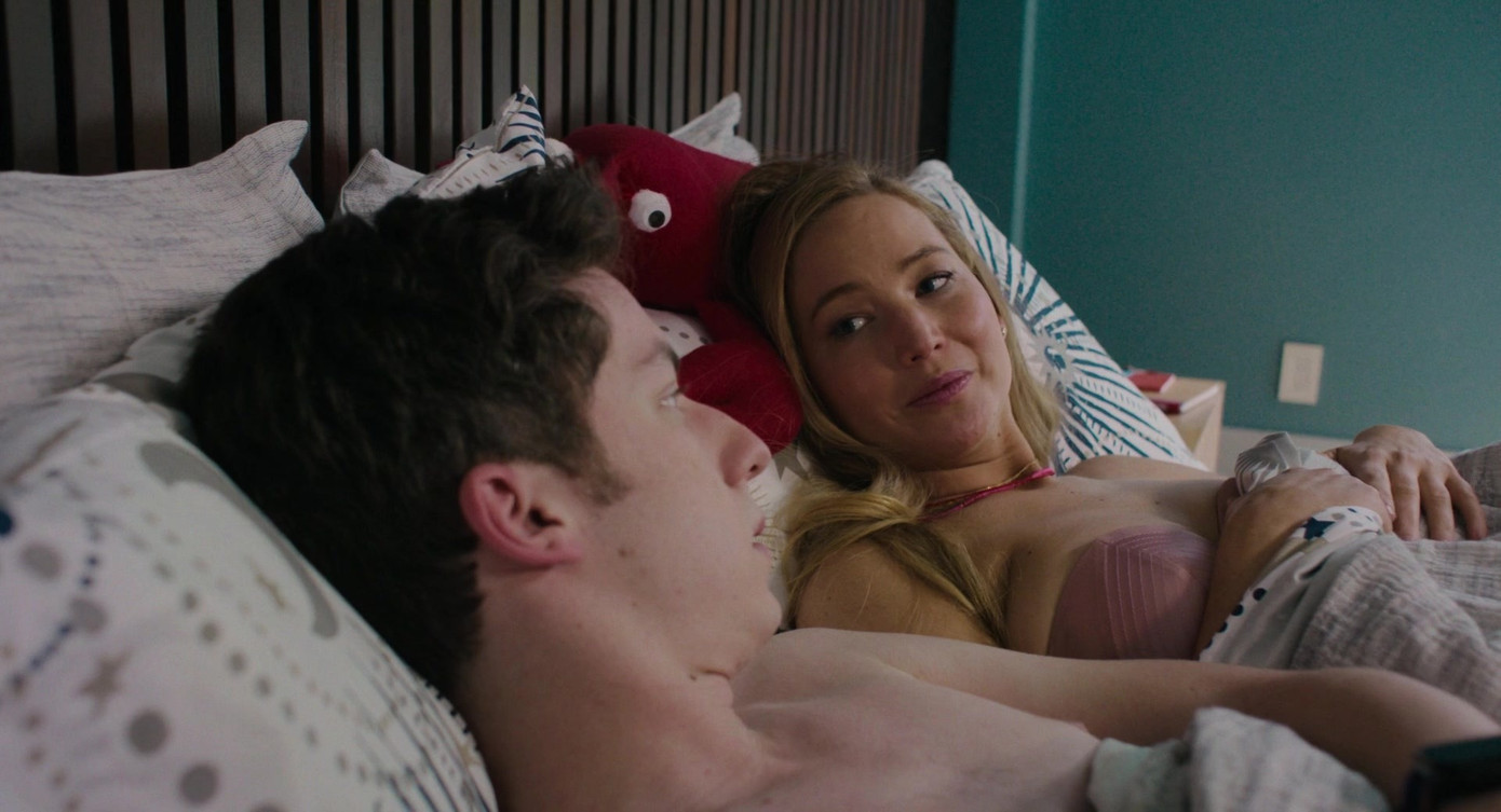 Khán giả tranh luận về cảnh nóng của Jennifer Lawrence trong No Hard Feelings.