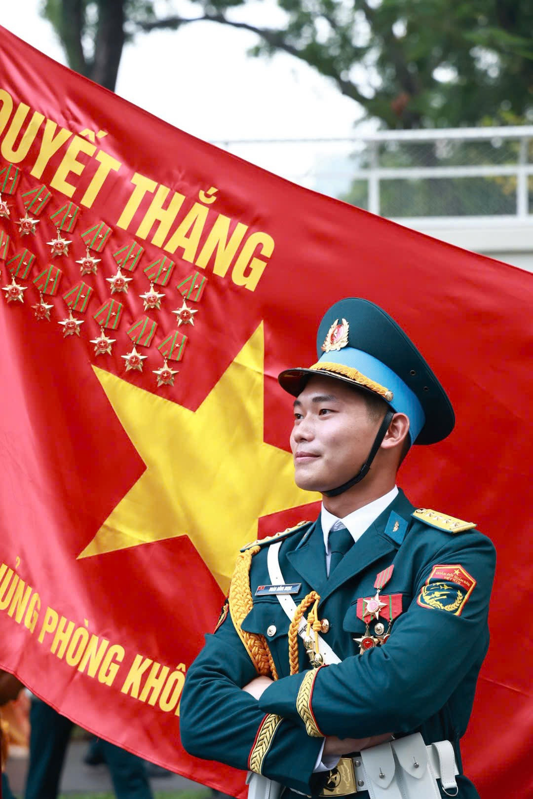 Lễ diễu binh, diễu hành mừng đại lễ 50 năm Ngày Giải phóng miền Nam, thống nhất đất nước (30/4/1975-30/4/2025) có sự tham gia của 13.000 người, trong đó có 38 khối lực lượng vũ trang Quân đội và Công an Nhân dân.