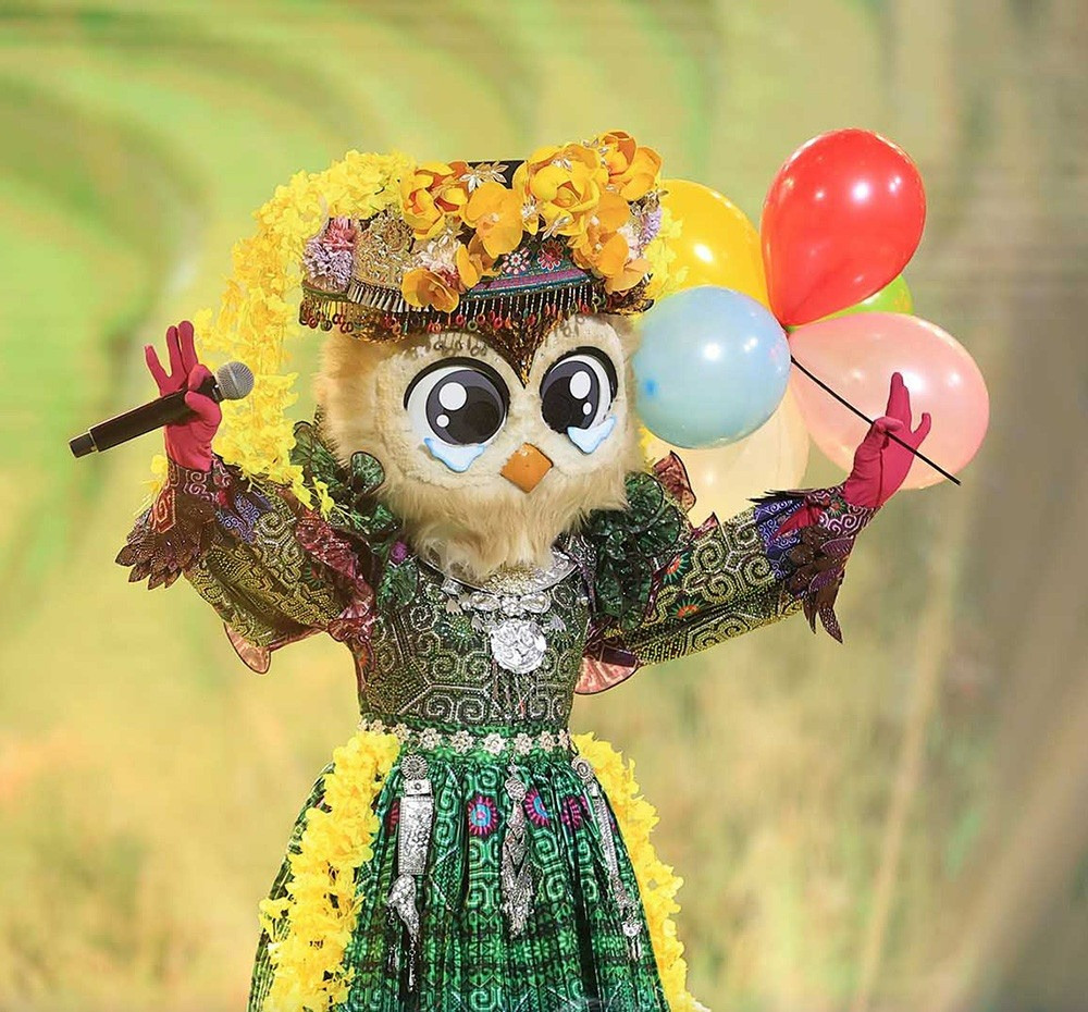 Nhiều khán giả nhận định Cú Tây Bắc là danh ca Hương Lan. Nhiều khán giả nhận định Cú Tây Bắc là danh ca Hương Lan.