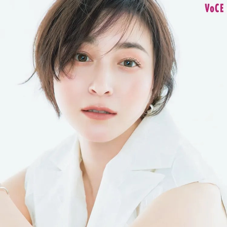 Ngoại hình thời son trẻ của ngọc nữ nổi tiếng Nhật Bản. Ngoại hình thời son trẻ của ngọc nữ nổi tiếng Nhật Bản.