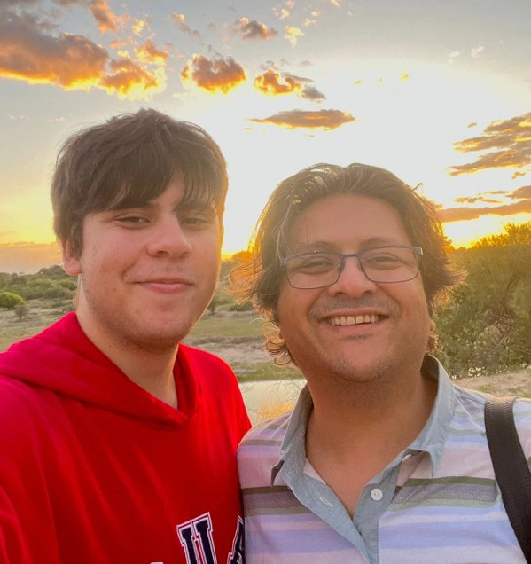 Gia đình của tỷ phú người Pakistan Shahzada Dawood.