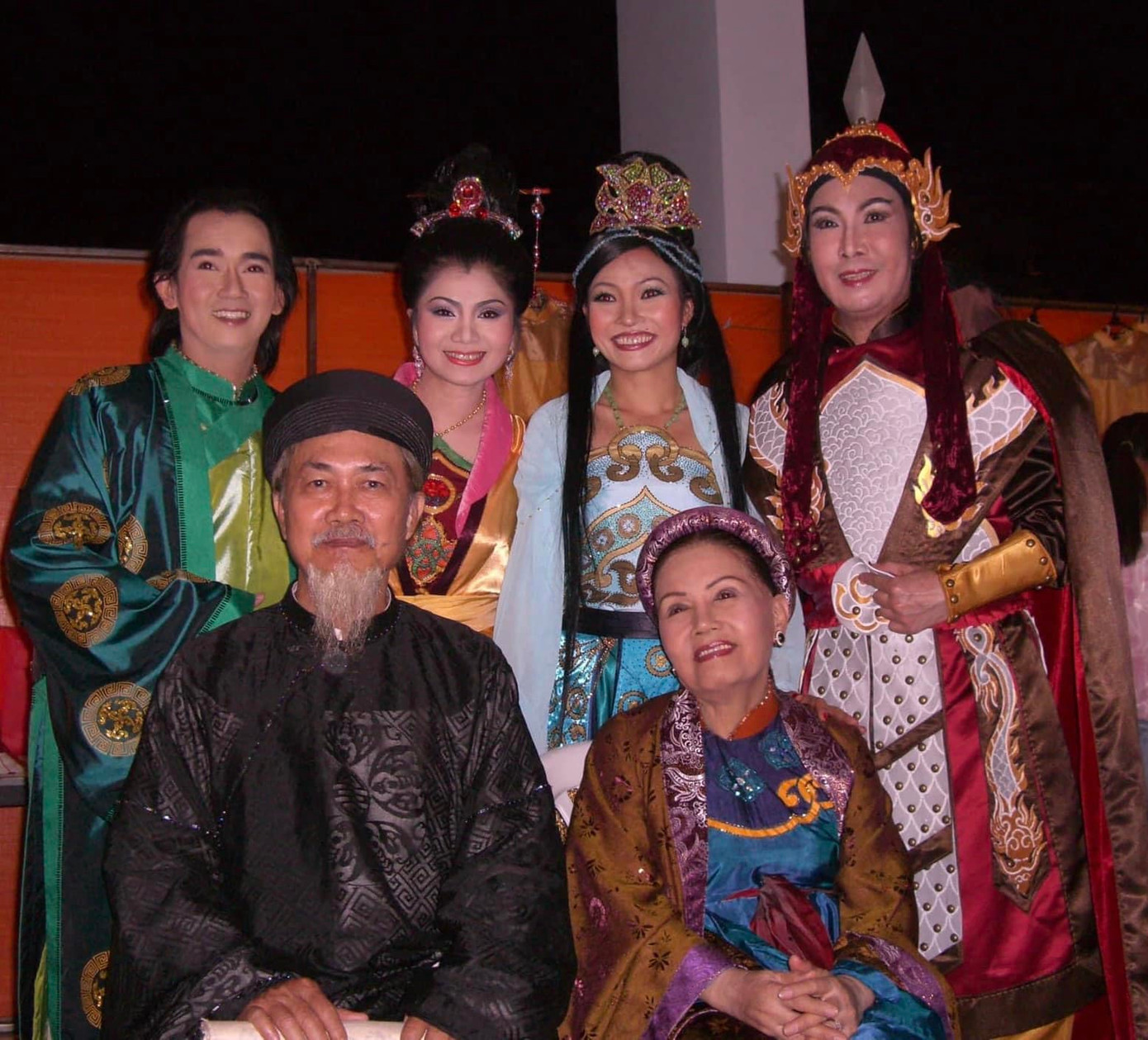 Trong mắt giới nghệ sĩ cải lương miền Nam, NSND Diệp Lang là cây đại thụ của sân khấu, luôn hết mình trong từng vai diễn.