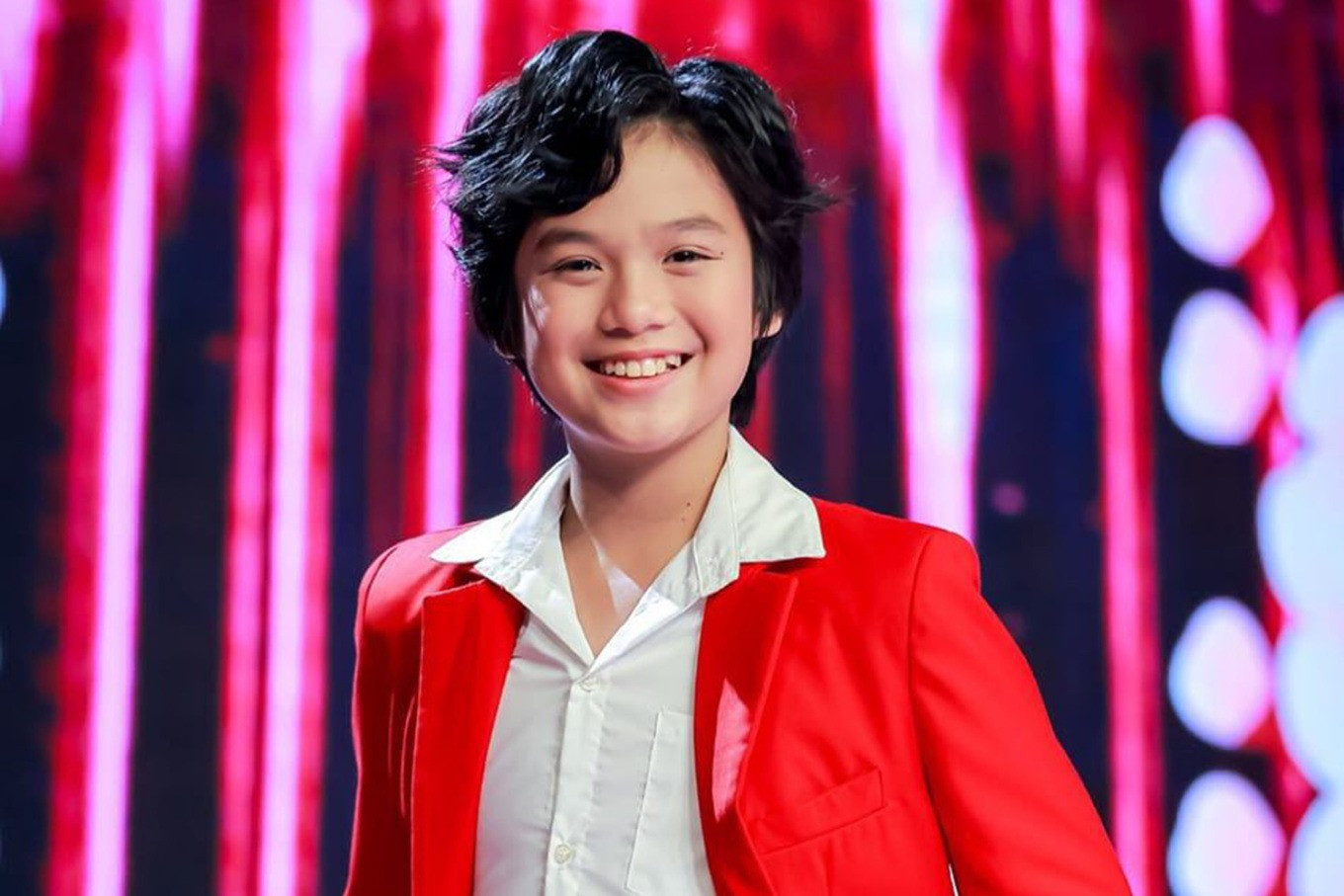 Hiện, vai diễn bé An của Đất rừng phương Nam bản điện ảnh được Nguyễn Quang Dũng giao cho diễn viên nhí Hạo Khang, 13 tuổi. Đạo diễn cho biết ông lường được những tranh luận khi công bố vai chính. Khán giả đang chờ mong màn thể hiện của Hạo Khang trước cái bóng quá lớn của Hùng Thuận.