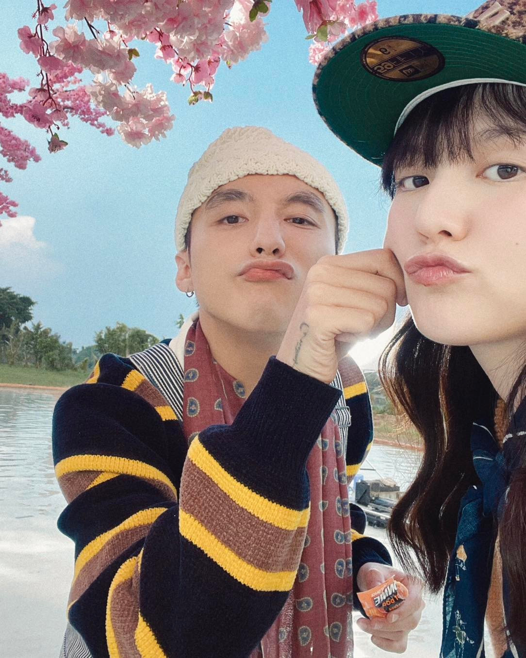 Ảnh tình cảm hiếm hoi giữa Sơn Tùng M-TP và Hải Tú. Ảnh tình cảm hiếm hoi giữa Sơn Tùng M-TP và Hải Tú.