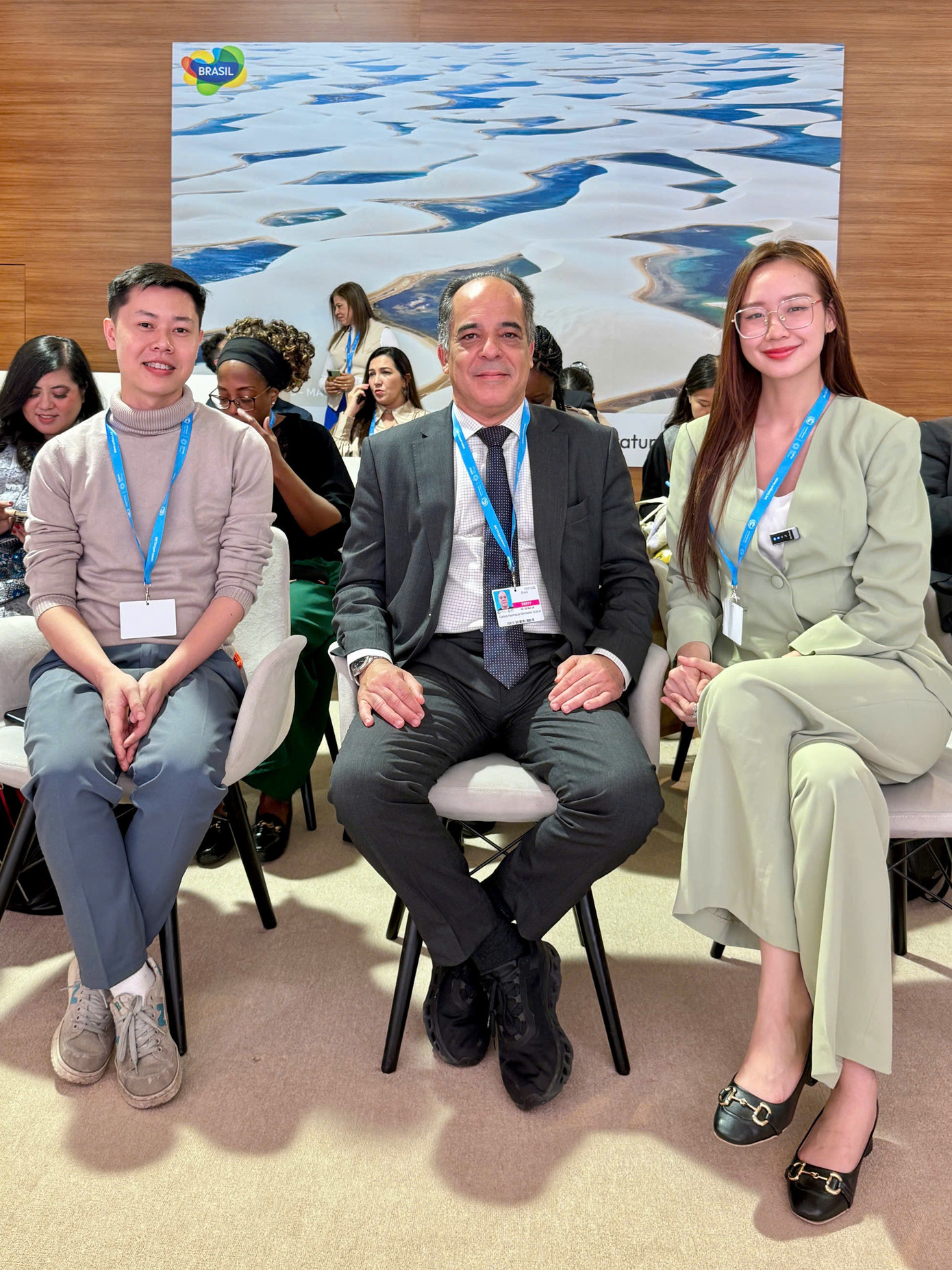 Hoa hậu Bảo Ngọc tham dự nhiều hoạt động vệ tinh thuộc khuôn khổ COP 29. Hoa hậu Bảo Ngọc tham dự nhiều hoạt động vệ tinh thuộc khuôn khổ COP 29.