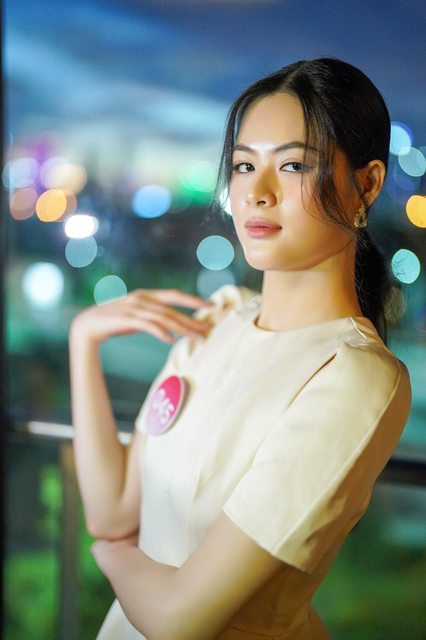 Hoài Ngọc cũng là cô gái có câu chuyện giảm hơn 12 kg để thi Hoa hậu Việt Nam. Từ một cô gái bị miệt thị ngoại hình, thí sinh mang số báo danh 045 cho biết cô đến với cuộc thi mong muốn thay đổi, trong tương lai trở thành cô gái 3T: Tự tin - Trí tuệ và Tỏa sáng.