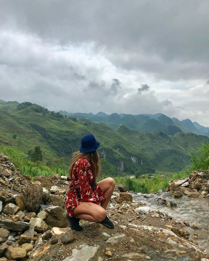 Ảnh đi phượt tại Việt Nam của đương kim Hoa hậu Hoàn vũ.