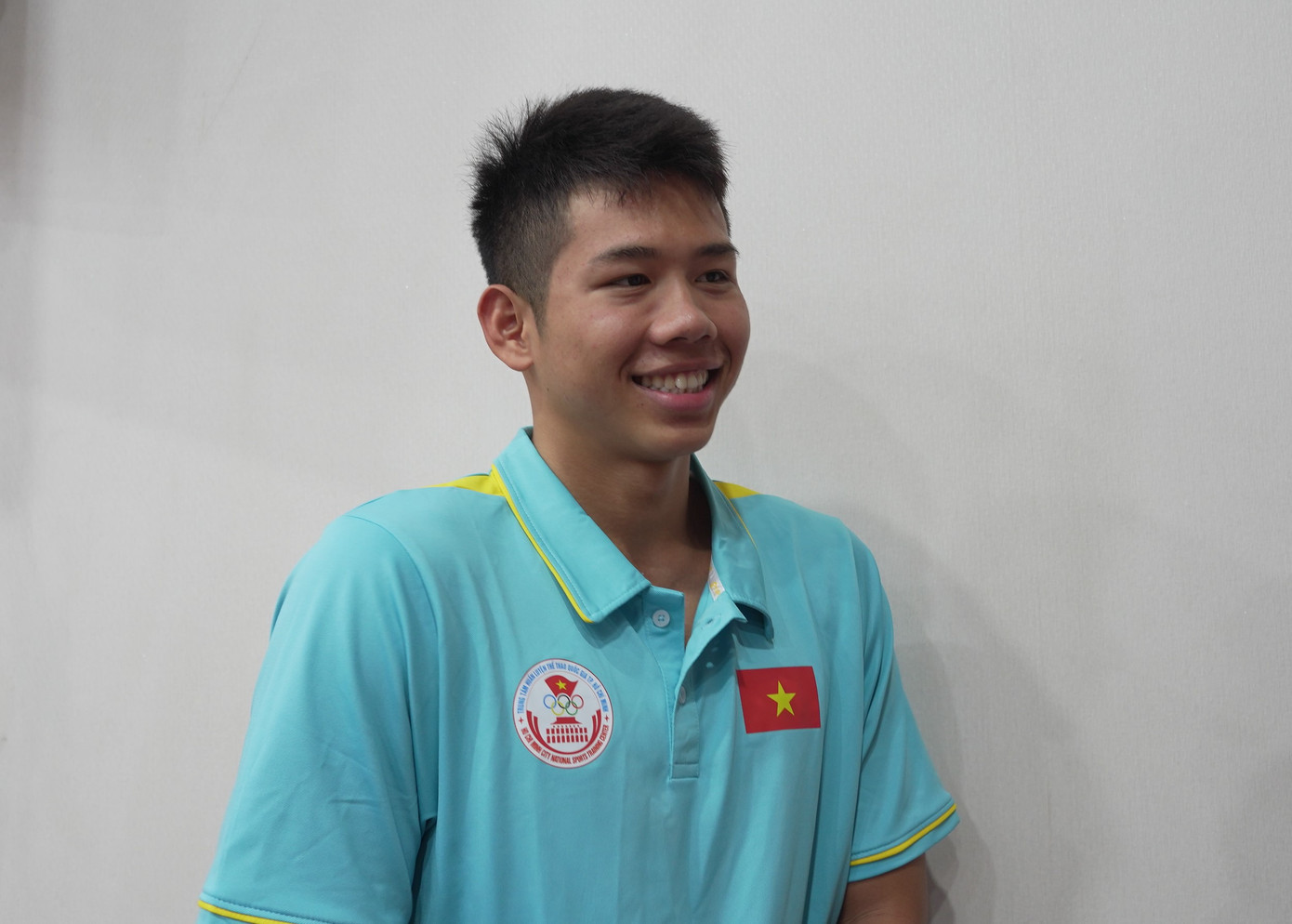 Vận động viên bơi lội Nguyễn Quang Thuấn chia sẻ về những kiến thức thu hoạch được sau buổi đào tạo.