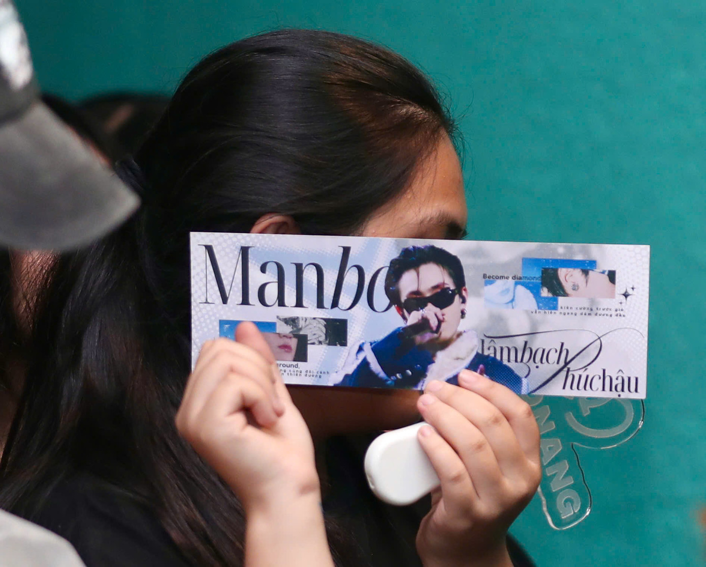 Khán giả thể hiện tình cảm cho Manbo. Suốt hành trình tham gia Rap Việt, &quot;người anh em của Hieuthuhai&quot;, thành viên nhóm Gerdnang được khán giả đánh giá cao và ủng hộ trở thành quán quân.