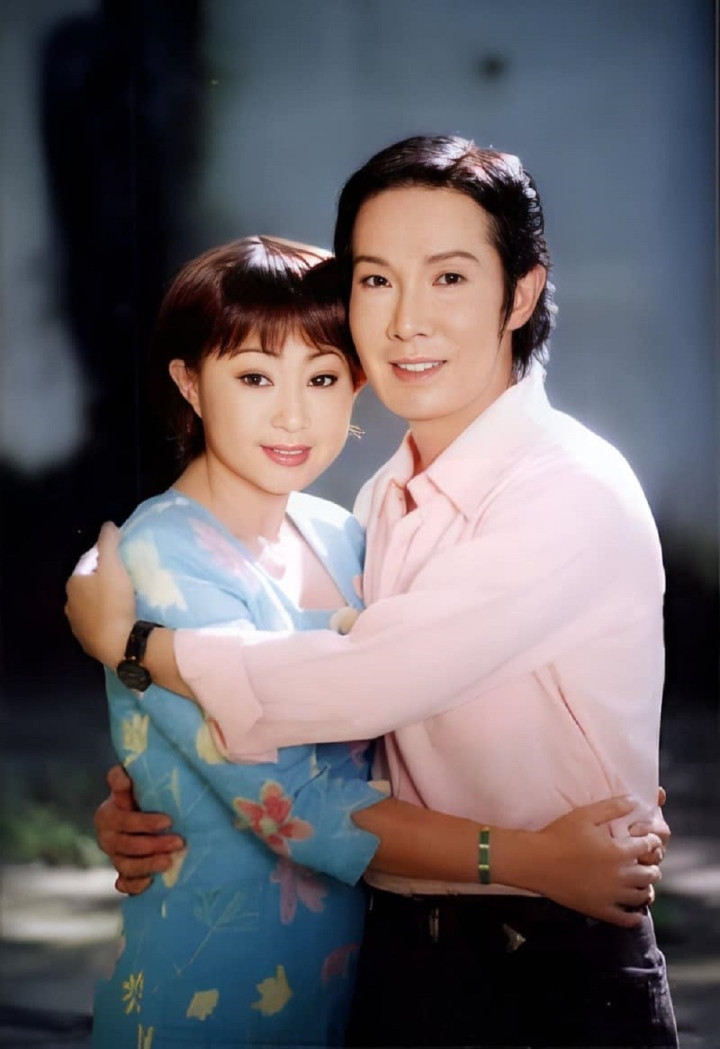 Vũ Linh là anh kép không kén đào, kết hợp và đưa tên tuổi nhiều nghệ sĩ đàn em lên hàng ngôi sao.