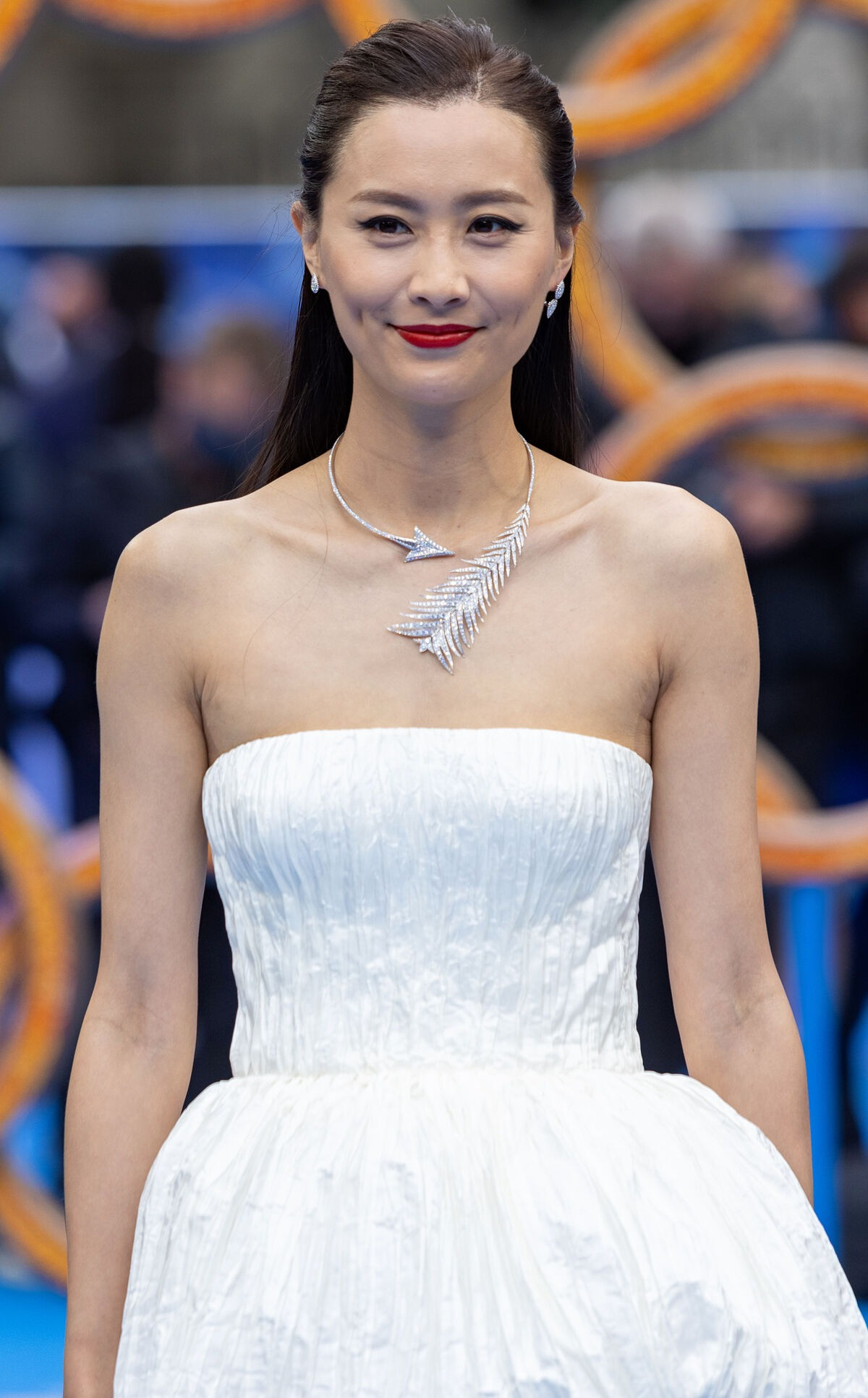 Trần Pháp Lai là gương mặt quen thuộc với khán giả Việt. Trước khi Mỹ tiến, cô là diễn viên độc quyền của TVB. Tên tuổi của sao nữ sinh năm 1982 gắn với loạt phim như Bằng chứng thép, Sức mạnh tình thân, Công chúa giá đáo, Nghĩa hải hào tình...