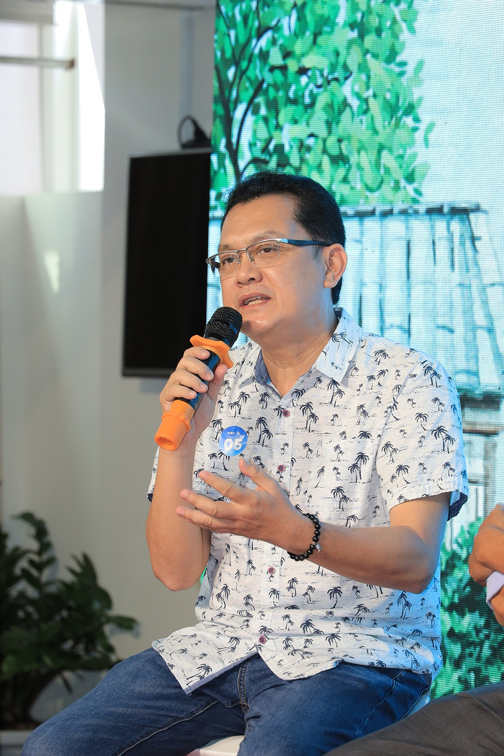 Phan Đạt gửi lời xin lỗi đến NSƯT Hữu Châu. Phan Đạt gửi lời xin lỗi đến NSƯT Hữu Châu.