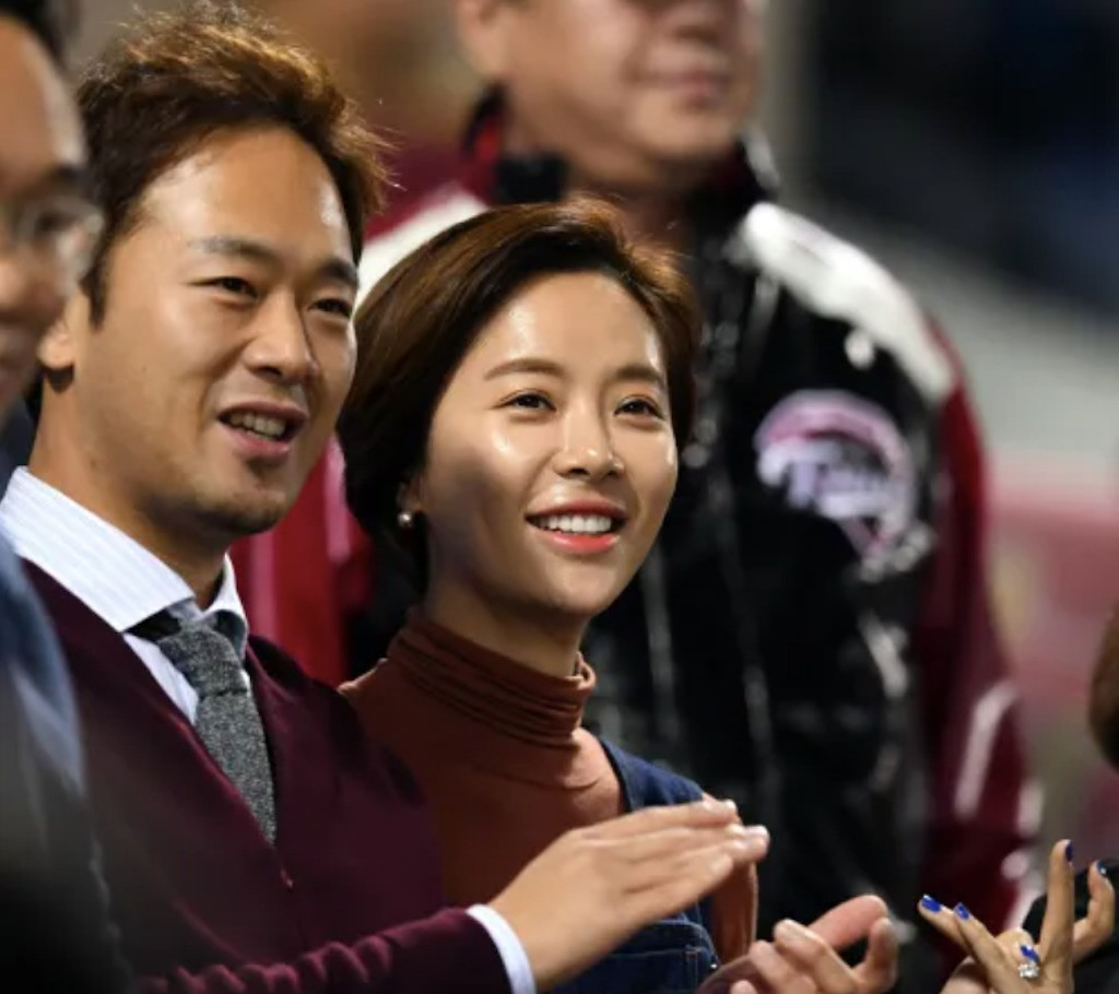 Hwang Jung Eum và đại gia ngành thép Lee Young Don.