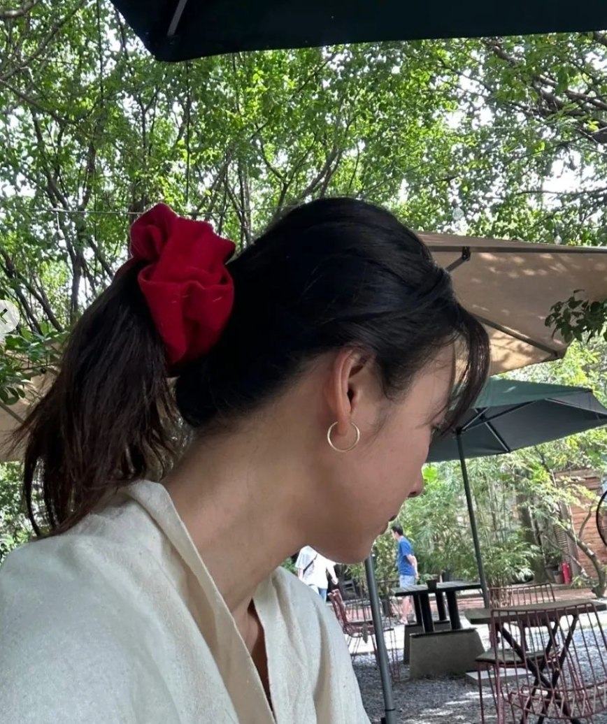 Nữ hoàng gợi cảm Lee Hyori mê cà phê vỉa hè khi tới Việt Nam ảnh 5