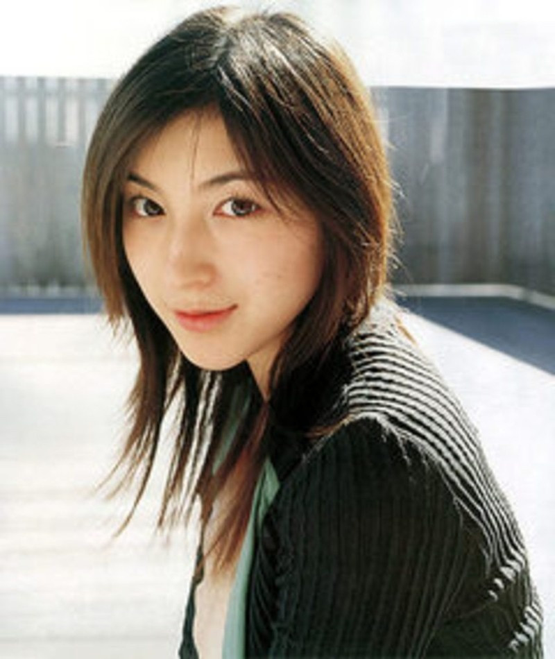 Hình ảnh ngọc nữ trong sáng của Ryoko Hirosue bị hủy hoại. Hình ảnh ngọc nữ trong sáng của Ryoko Hirosue bị hủy hoại.