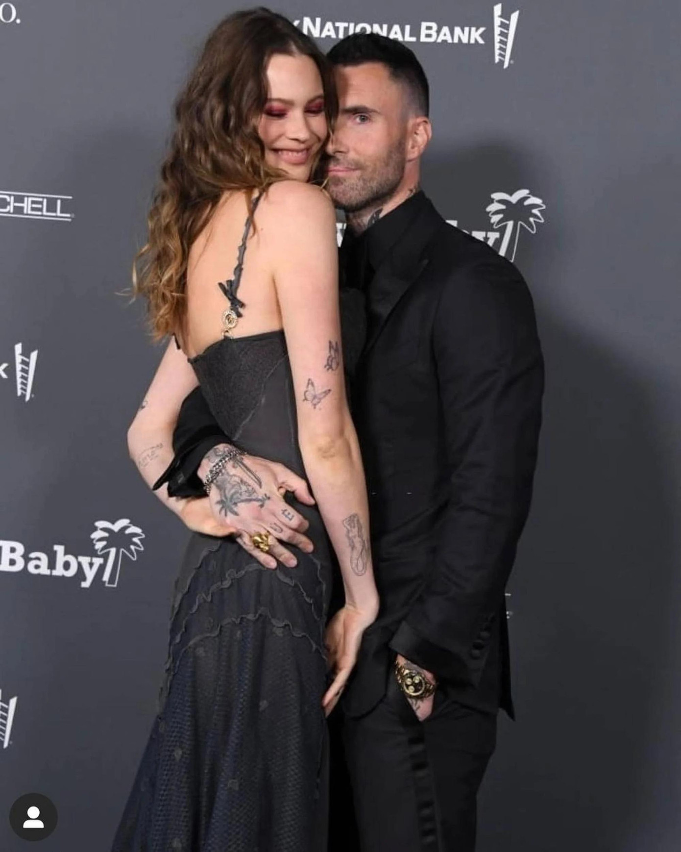 Behati Prinsloo liên tục thể hiện hình ảnh là người đàn ông thương vợ. Ảnh: Getty. Behati Prinsloo liên tục thể hiện hình ảnh là người đàn ông thương vợ. Ảnh: Getty.