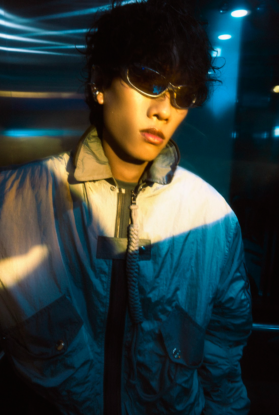 Producer quốc tế K-391 kết hợp Hoaprox trong sản phẩm Die Alone.