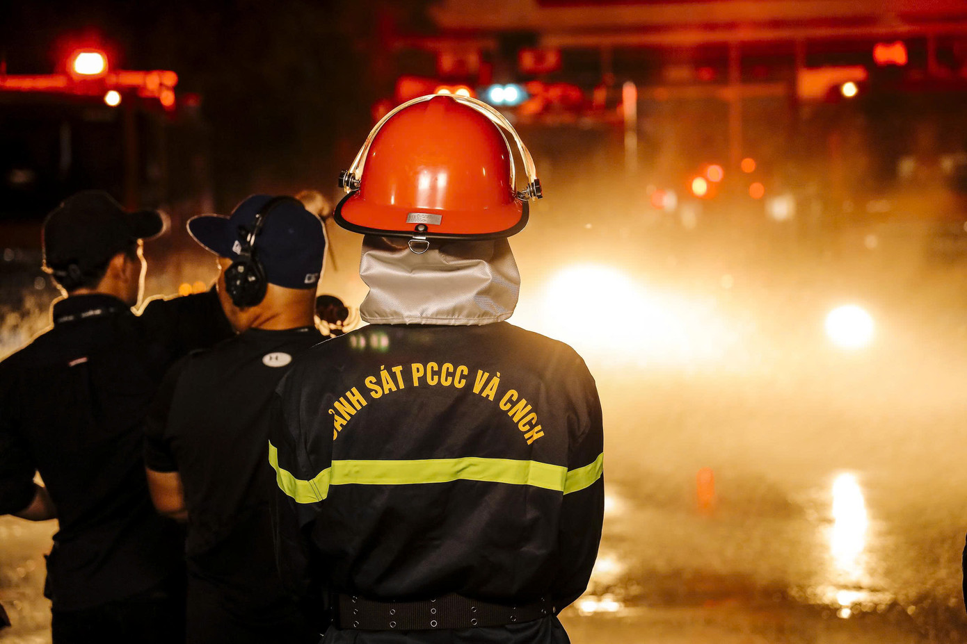 Đại diện nhà sản xuất cho biết Chiến sĩ quả cảm tập trung phản ánh chân thực hình ảnh của lực lượng công an nhân dân. Đại diện nhà sản xuất cho biết Chiến sĩ quả cảm tập trung phản ánh chân thực hình ảnh của lực lượng công an nhân dân.