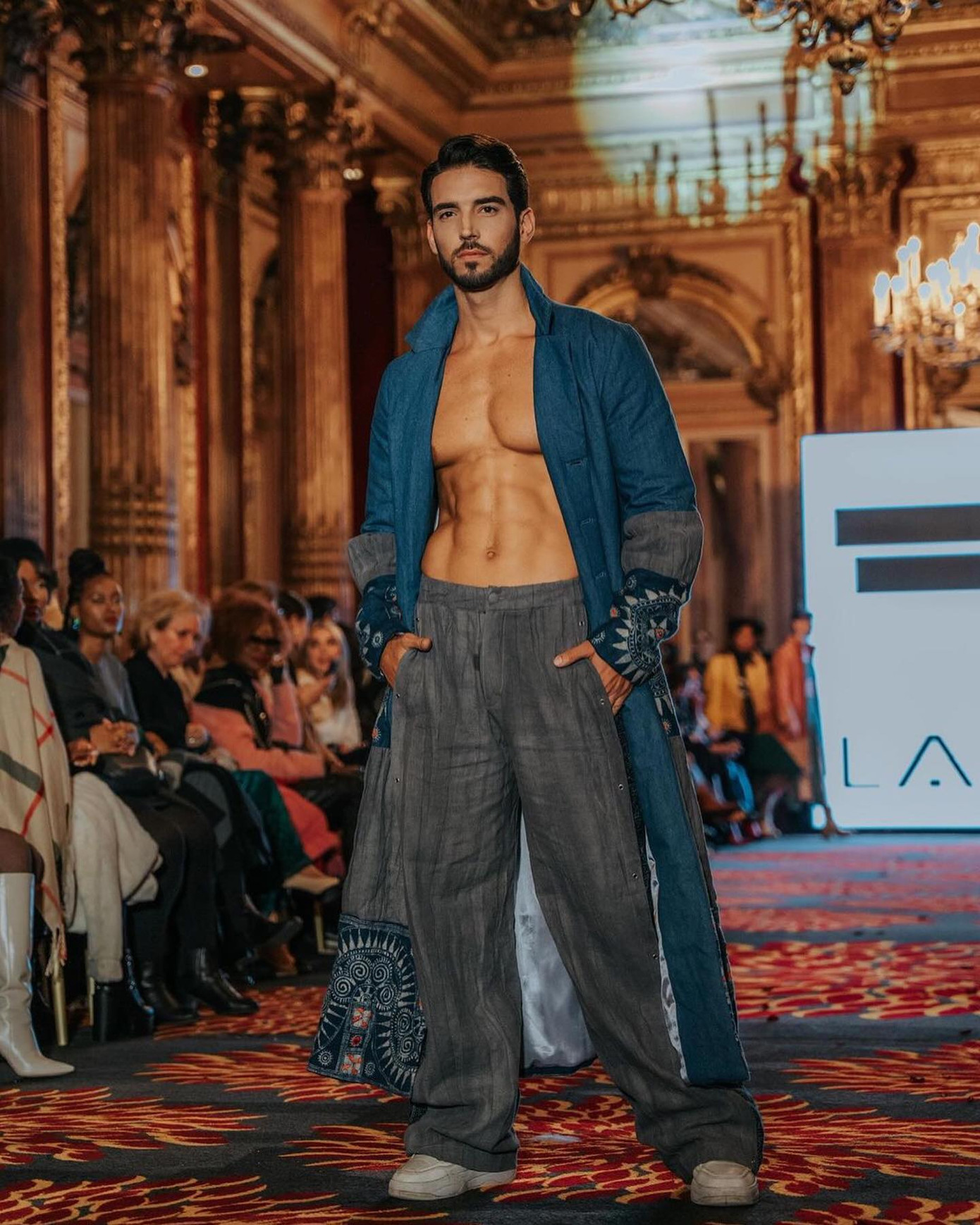 Bruno Barbieri là một trong những thí sinh mạnh nhất khu vực châu Âu. Thí sinh 32 tuổi cao 1,84 m, cơ thể săn chắc và gương mặt nam tính. Nam vương Thế giới Italy vào top nhiều giải phụ như top 3 phần thi Thể thao, top 12 Mr Fashion và top 36 Mr Talent. Barbieri đạt thành tích top 10 Mister Supranational 2023 và Top 10 Mr Global 2023 trước khi thi Nam vương Thế giới.