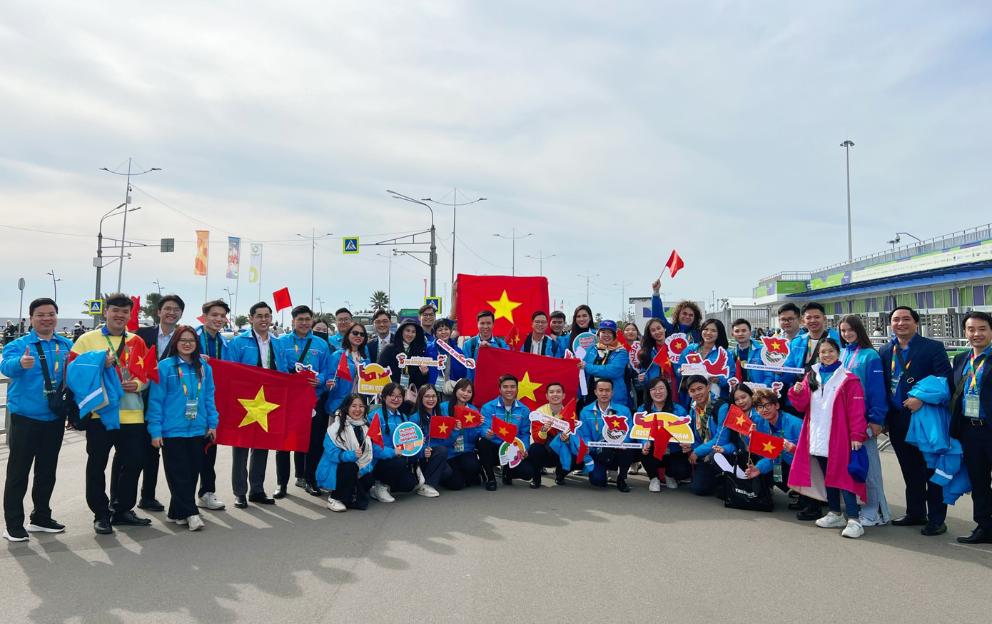 Liên hoan Thanh niên Thế giới 2024 diễn ra tại Nga từ ngày 1-7/3. Liên hoan có sự tham dự của 10.000 đại biểu của Nga và 18.000 đại biểu của 180 quốc gia, vùng lãnh thổ thuộc các nước châu Âu, châu Mỹ, Trung Đông, châu Phi, châu Âu và châu Đại dương. Trong đó, đoàn thanh niên Việt Nam có hơn 100 đại biểu tham gia, với cơ hội quảng bá hình ảnh Việt Nam, hình ảnh thế hệ trẻ Việt Nam năng động, bản lĩnh và vai trò của thanh niên trong công cuộc xây dựng và bảo vệ Tổ quốc Việt Nam.