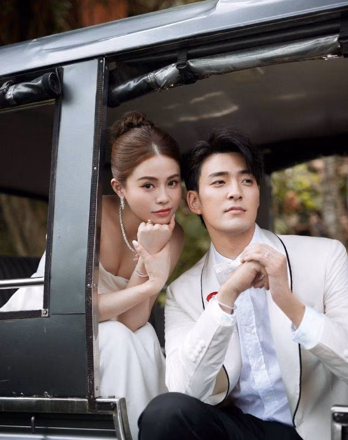 Angelababy vắng mặt ở lễ cưới bạn thân.