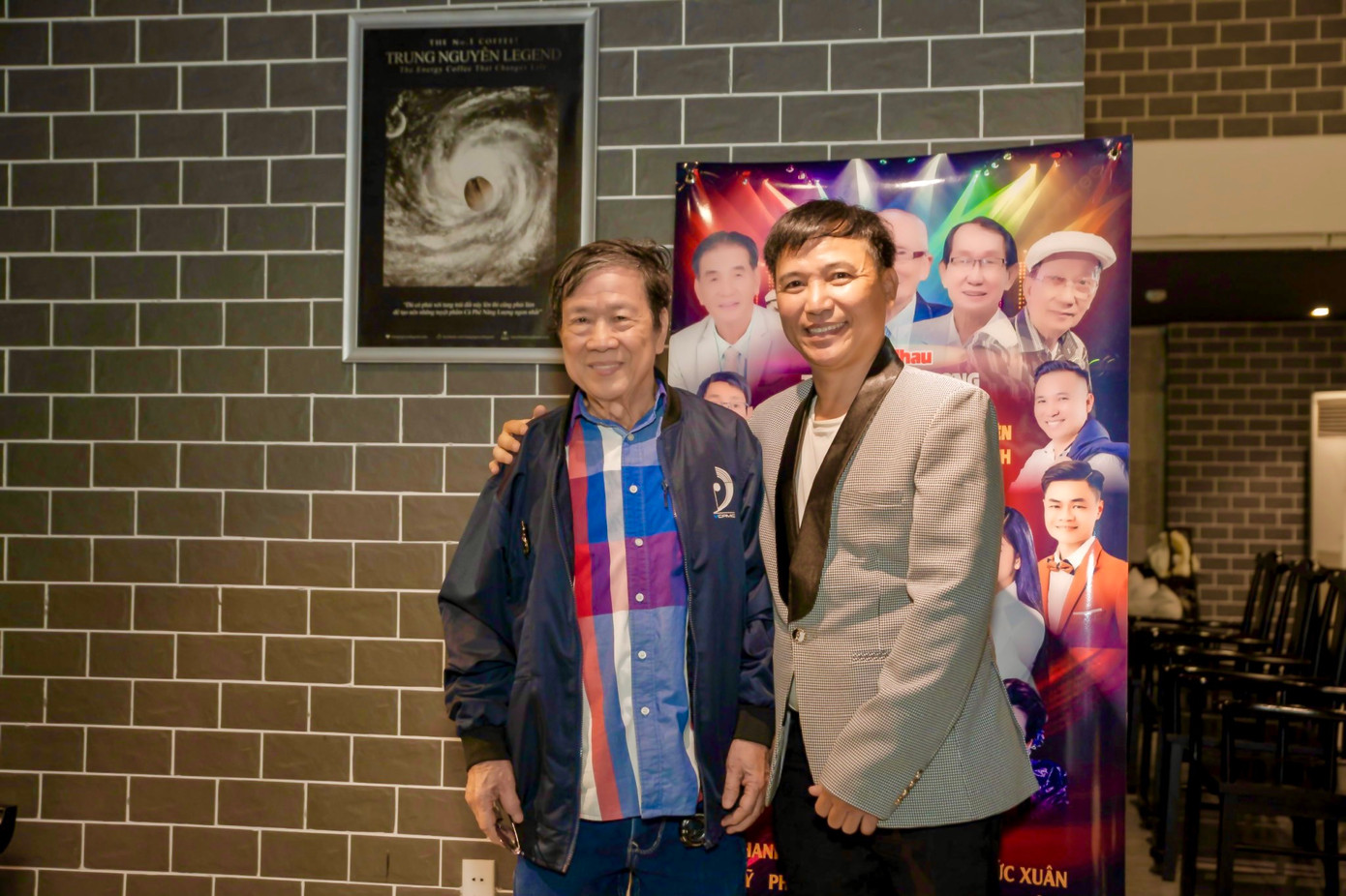 Nhạc sĩ Nguyễn Vũ (bên trái) không còn sáng tác nhạc 20 năm qua. Nhạc sĩ Nguyễn Vũ (bên trái) không còn sáng tác nhạc 20 năm qua.