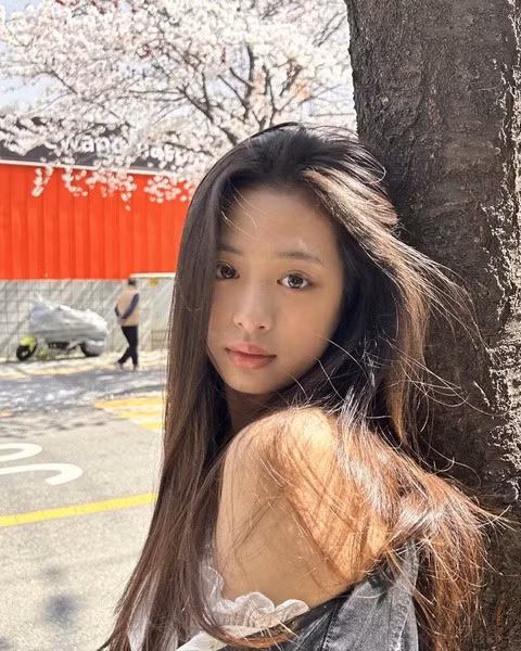 Thông tin Ahyeon rời nhóm gây bất ngờ. Thông tin Ahyeon rời nhóm gây bất ngờ.