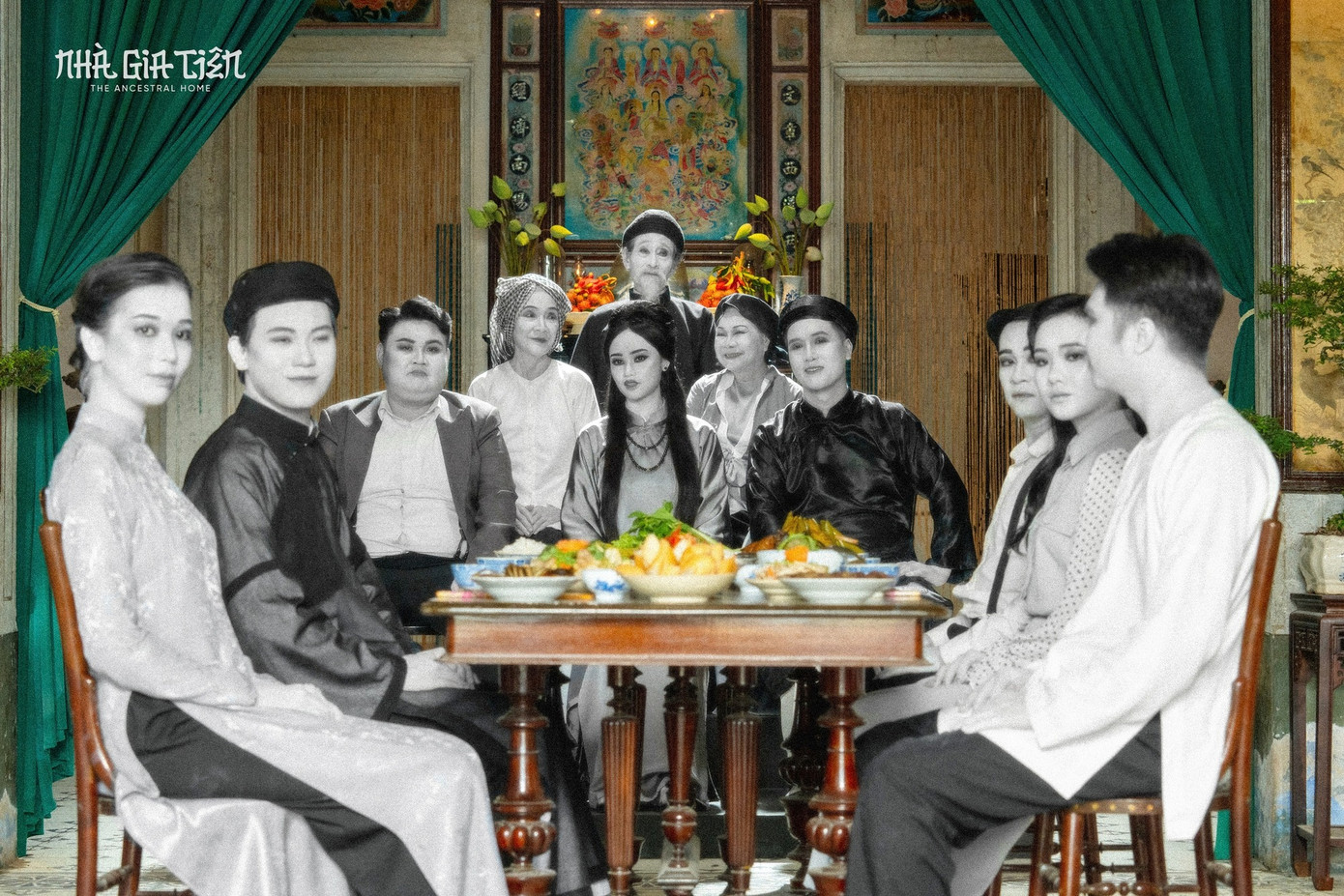 Trước Âm dương lộ, loạt phim đề tài kinh dị, tâm linh gồm Quỷ nhập tràng, Đèn âm hồn và Nhà gia tiên (hình ảnh từ trái sang) đều thắng lớn, thu hơn trăm tỷ đồng. Trước Âm dương lộ, loạt phim đề tài kinh dị, tâm linh gồm Quỷ nhập tràng, Đèn âm hồn và Nhà gia tiên (hình ảnh từ trái sang) đều thắng lớn, thu hơn trăm tỷ đồng.