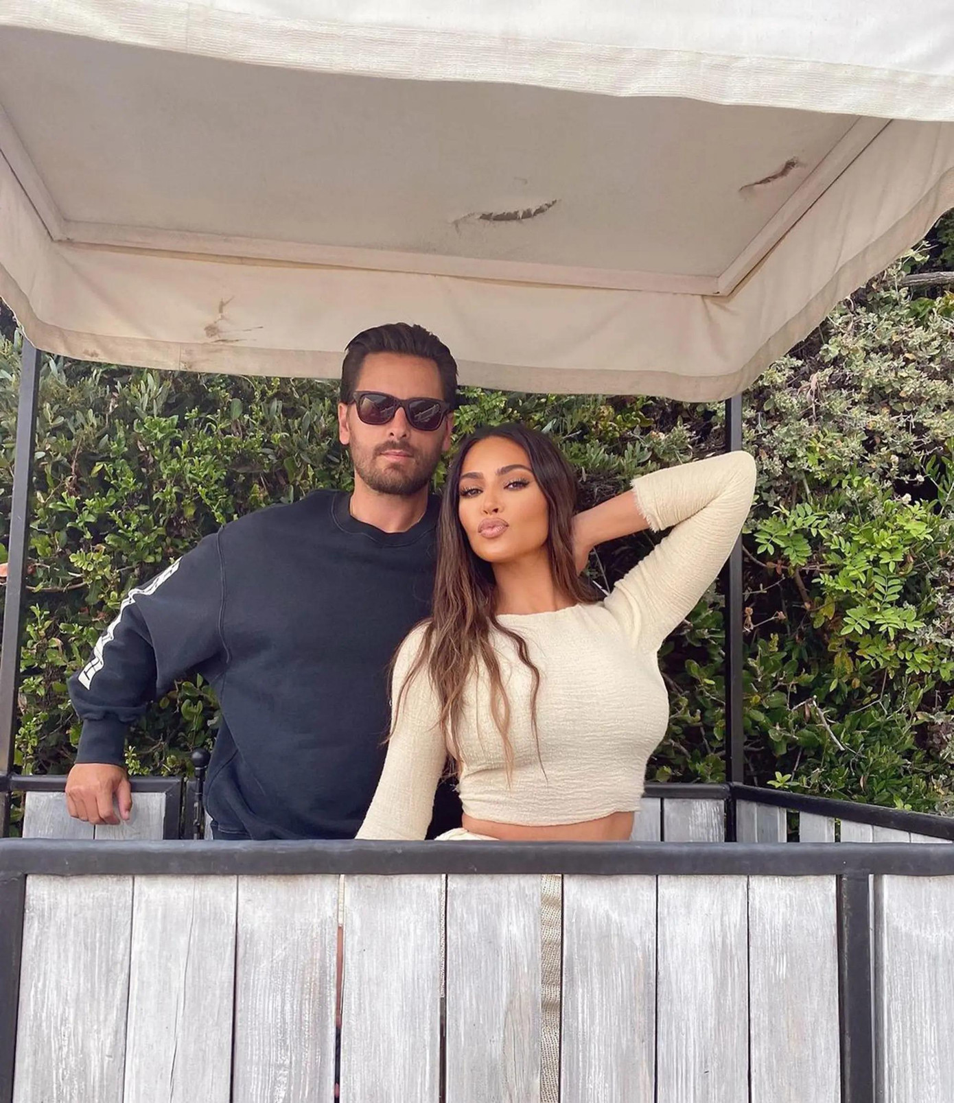Kim Kardashian và anh rể "hụt" Scott Disick. Ảnh: Instagram. Kim Kardashian và anh rể "hụt" Scott Disick. Ảnh: Instagram.