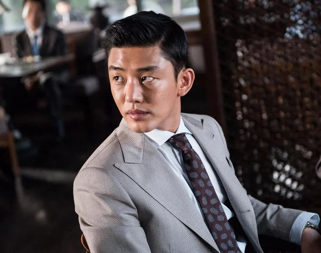 Yoo Ah In bị cấm xuất cảnh sau khi dương tính cần sa.