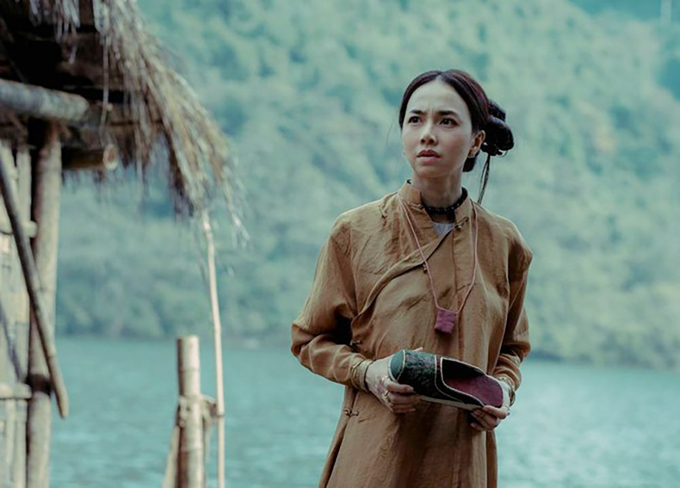 Thám tử Kiên đang bán vé tốt nhờ những đánh giá tích cực từ giới chuyên môn, Thám tử Kiên đang bán vé tốt nhờ những đánh giá tích cực từ giới chuyên môn,