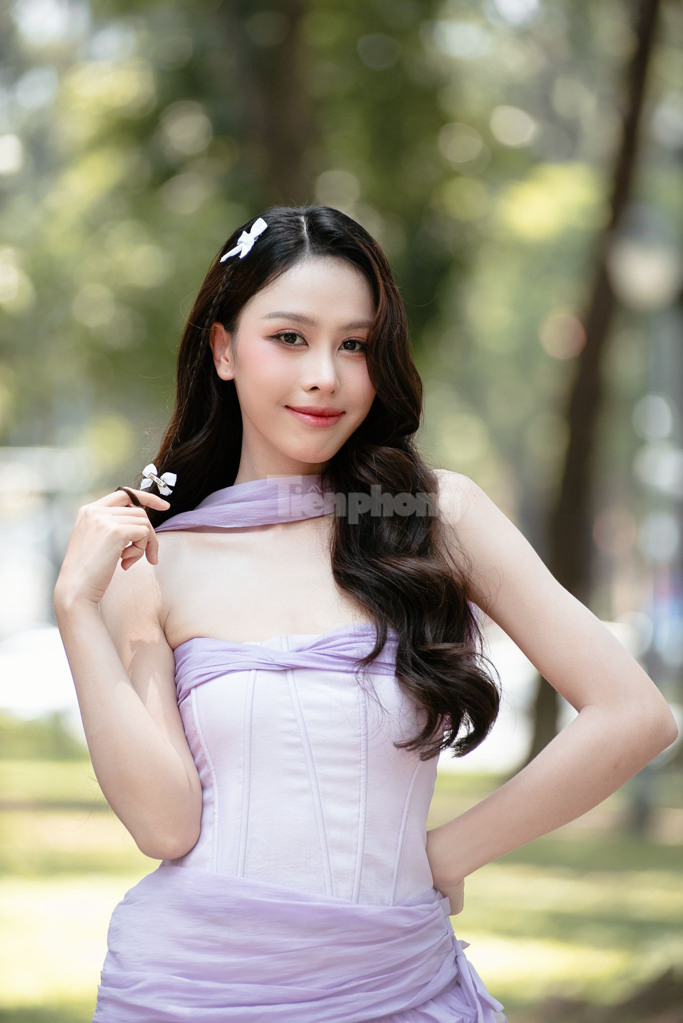 Hiện, Ngọc Hằng tiếp tục duy trì chế độ ăn chay trường. Cô cho biết việc duy trì chế độ ăn thuần chay giúp cơ thể dẻo dai, linh hoạt, tinh thần thoải mái. &quot;Đến hiện tại tôi vẫn thấy ăn chay trường là quyết định đúng đắn. Nhờ đó mà tôi mới có cơ thể cân đối, sức khỏe tốt thực hiện công việc, lịch trình dày đặc&quot;, cô nói thêm.