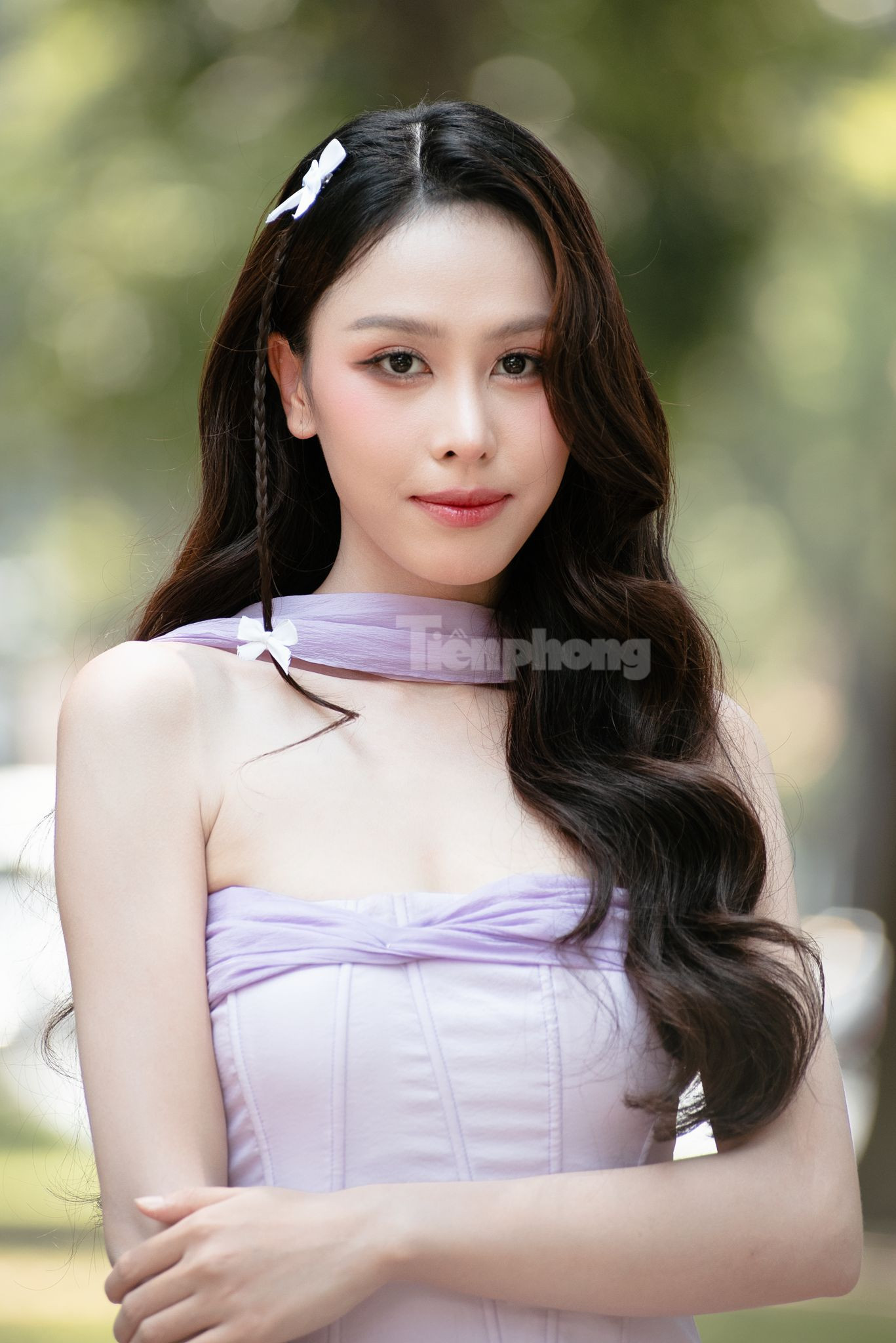 Á hậu sinh năm 2003 ngày càng thăng hạng nhan sắc, gu thời trang trẻ trung.