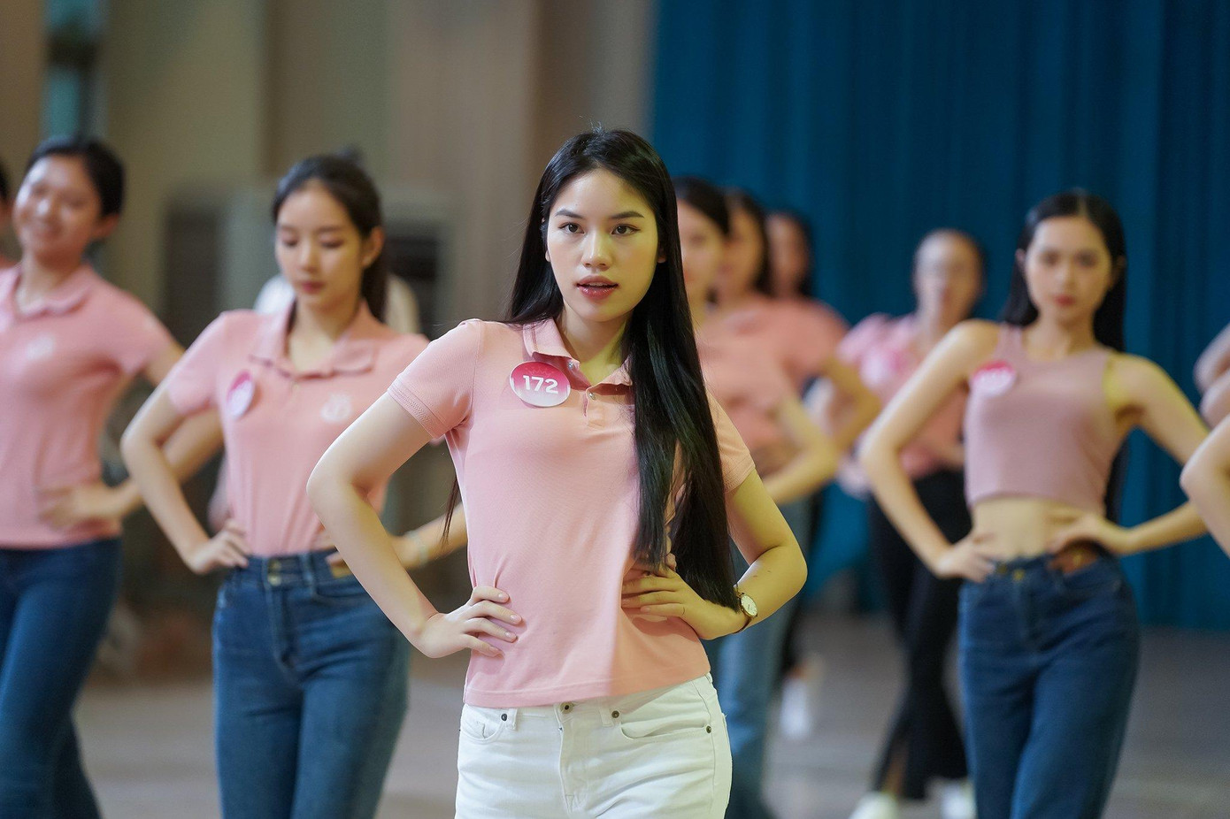 Phong thái là bài học quan trọng với các thí sinh Hoa hậu Việt Nam. Phong thái là bài học quan trọng với các thí sinh Hoa hậu Việt Nam.