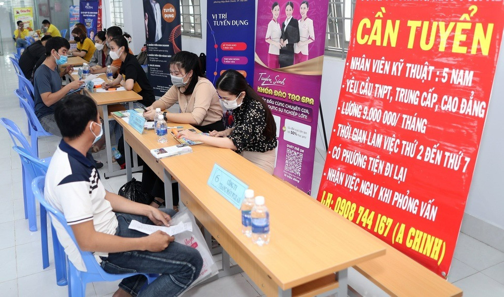 Nhu cầu tuyển dụng lao động thời vụ dịp Tết Nguyên đán 2024 khá cao. Nhu cầu tuyển dụng lao động thời vụ dịp Tết Nguyên đán 2024 khá cao.