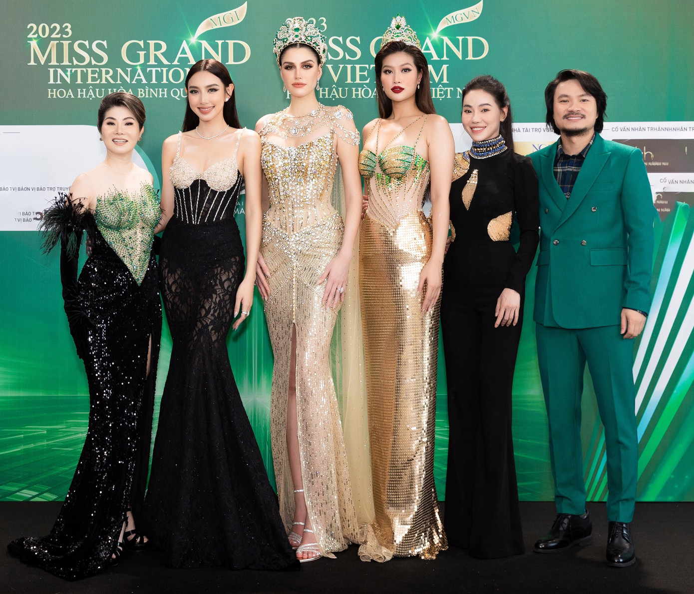 Hoa hậu đẹp nhất thế giới đọ sắc cùng đương kim Miss Intercontinental và Hoa hậu Thùy Tiên, Hoa hậu Đoàn Thiên Ân. Hoa hậu đẹp nhất thế giới đọ sắc cùng đương kim Miss Intercontinental và Hoa hậu Thùy Tiên, Hoa hậu Đoàn Thiên Ân.