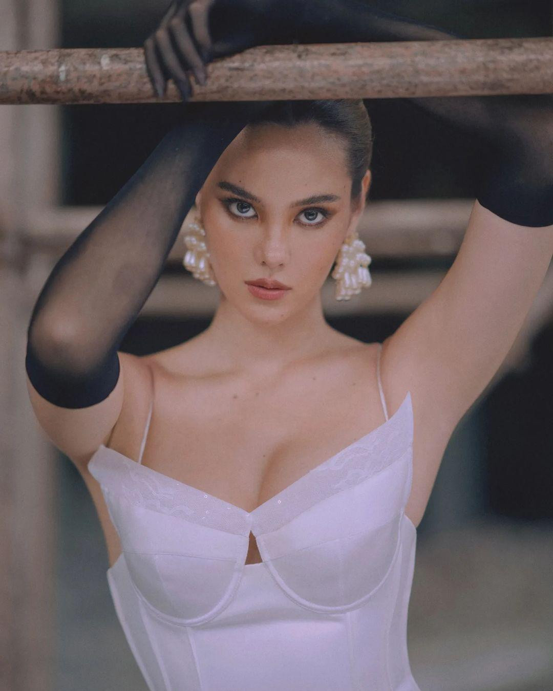 Hai cựu Miss Universe gây dấu ấn mạnh giai đoạn 2015-2022 đều đến từ Philippines.