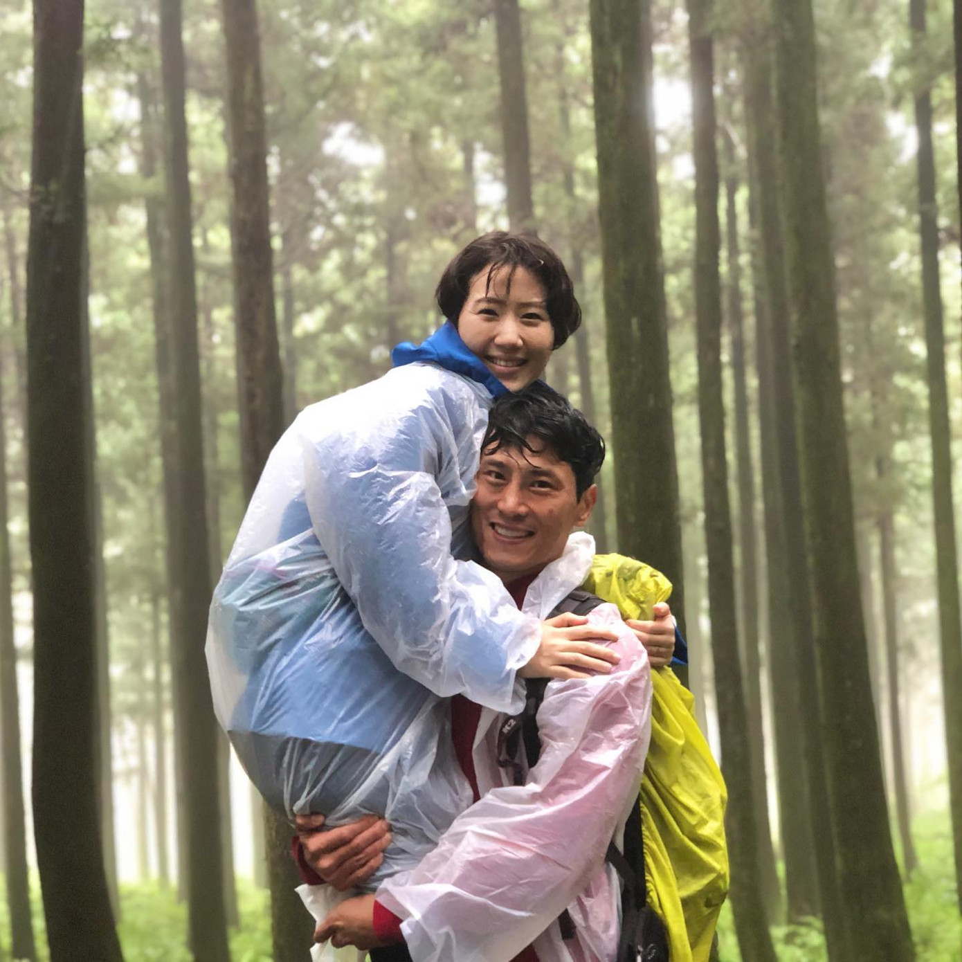 Hình ảnh đời thường của nam diễn viên Kim Jae Woo và vợ Jo Yu Ri. Hình ảnh đời thường của nam diễn viên Kim Jae Woo và vợ Jo Yu Ri.