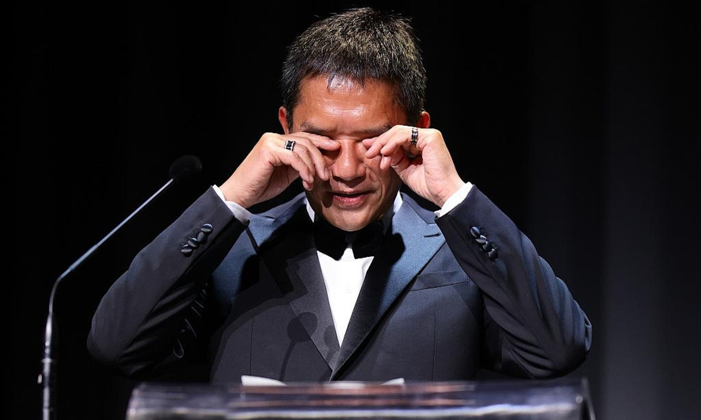 Lương Triều Vỹ nhắc đến Lưu Gia Linh trước tiên khi nhận Sư tử Vàng. Lương Triều Vỹ nhắc đến Lưu Gia Linh trước tiên khi nhận Sư tử Vàng.